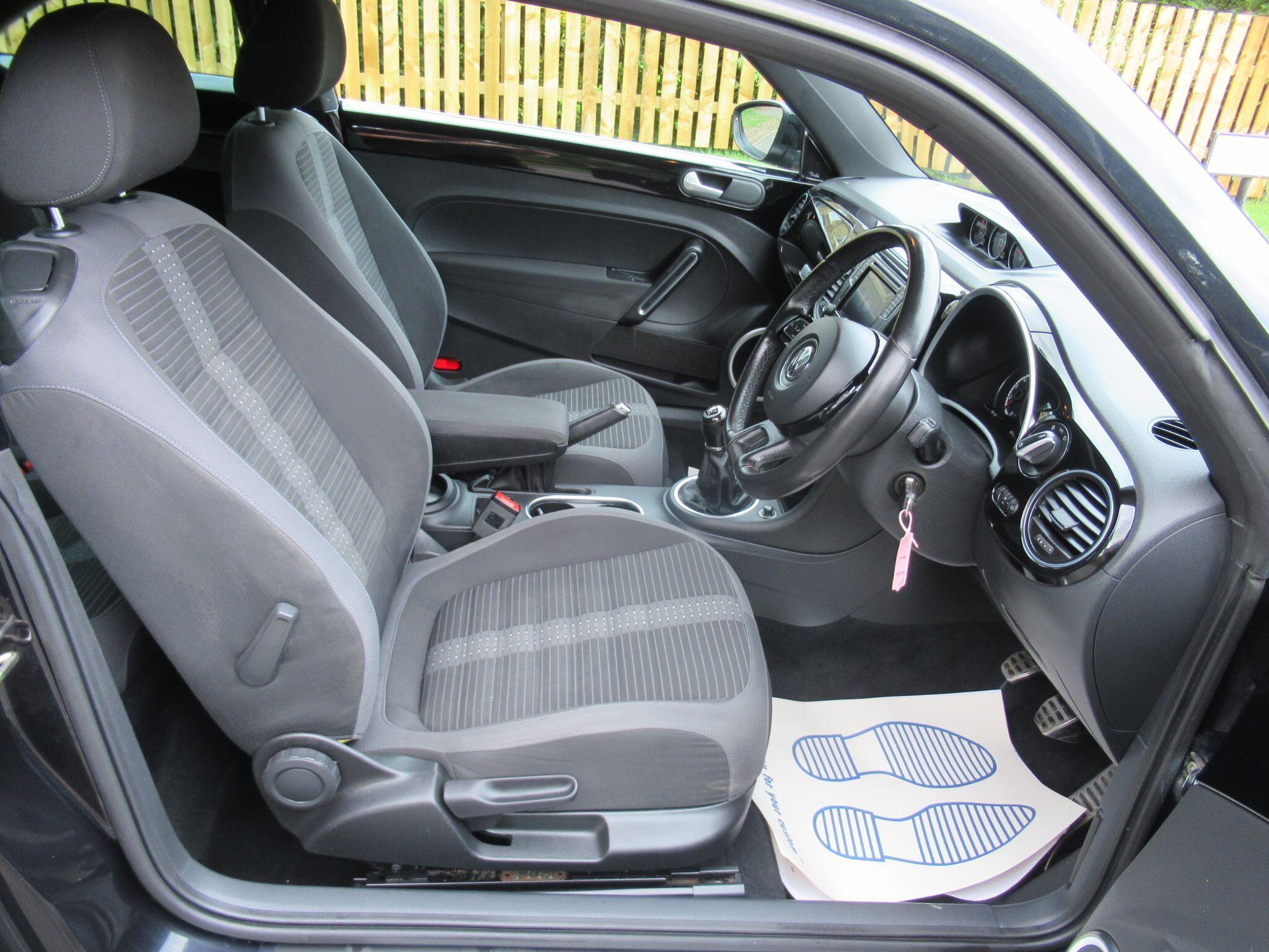 Volkswagen Beetle - Image 19