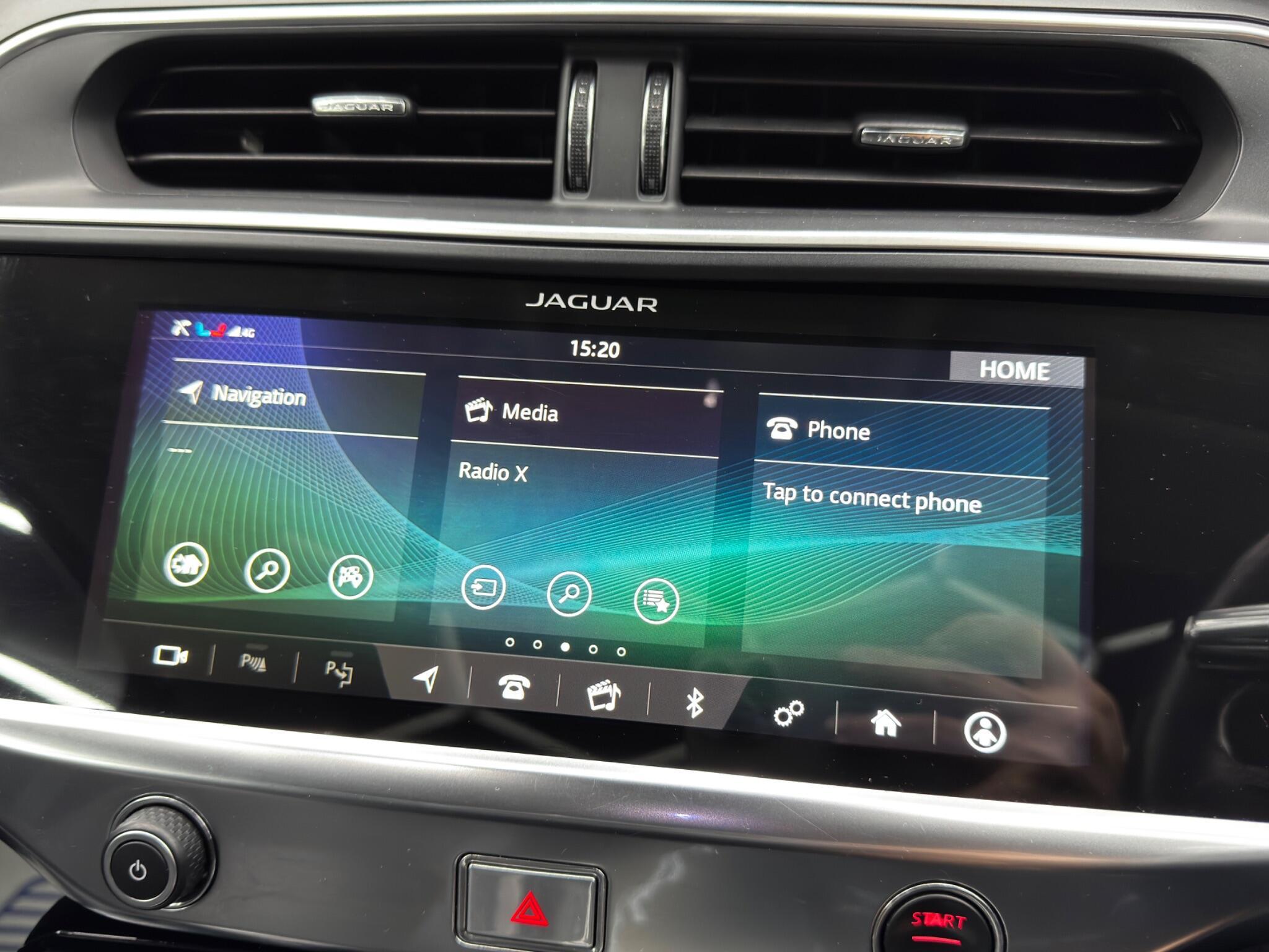 Jaguar I-Pace - Image 27