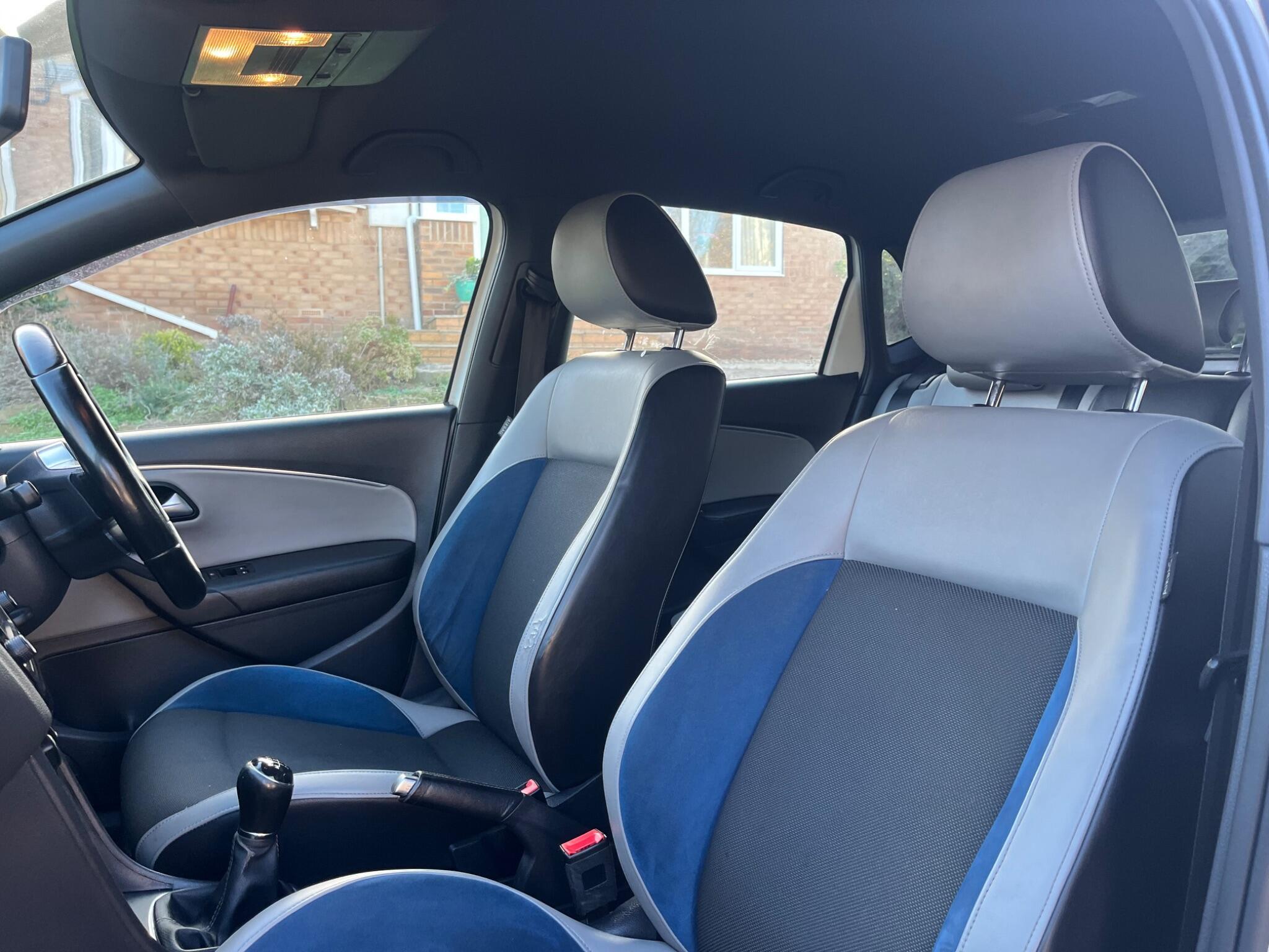 Volkswagen Polo - Image 15