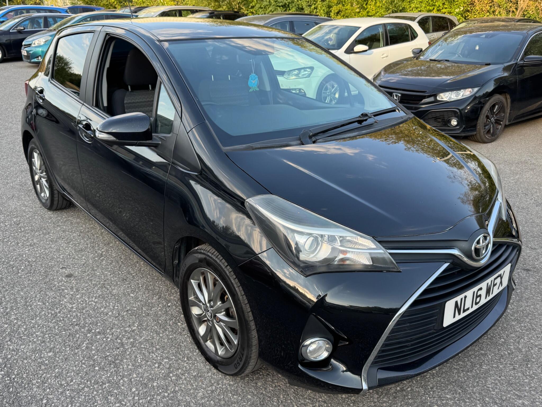 Toyota Yaris - Image 3