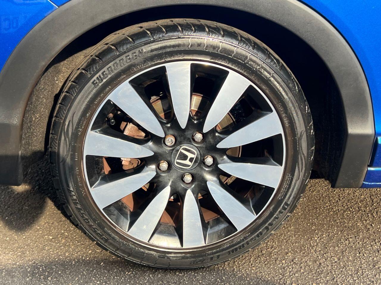Honda Civic - Image 31