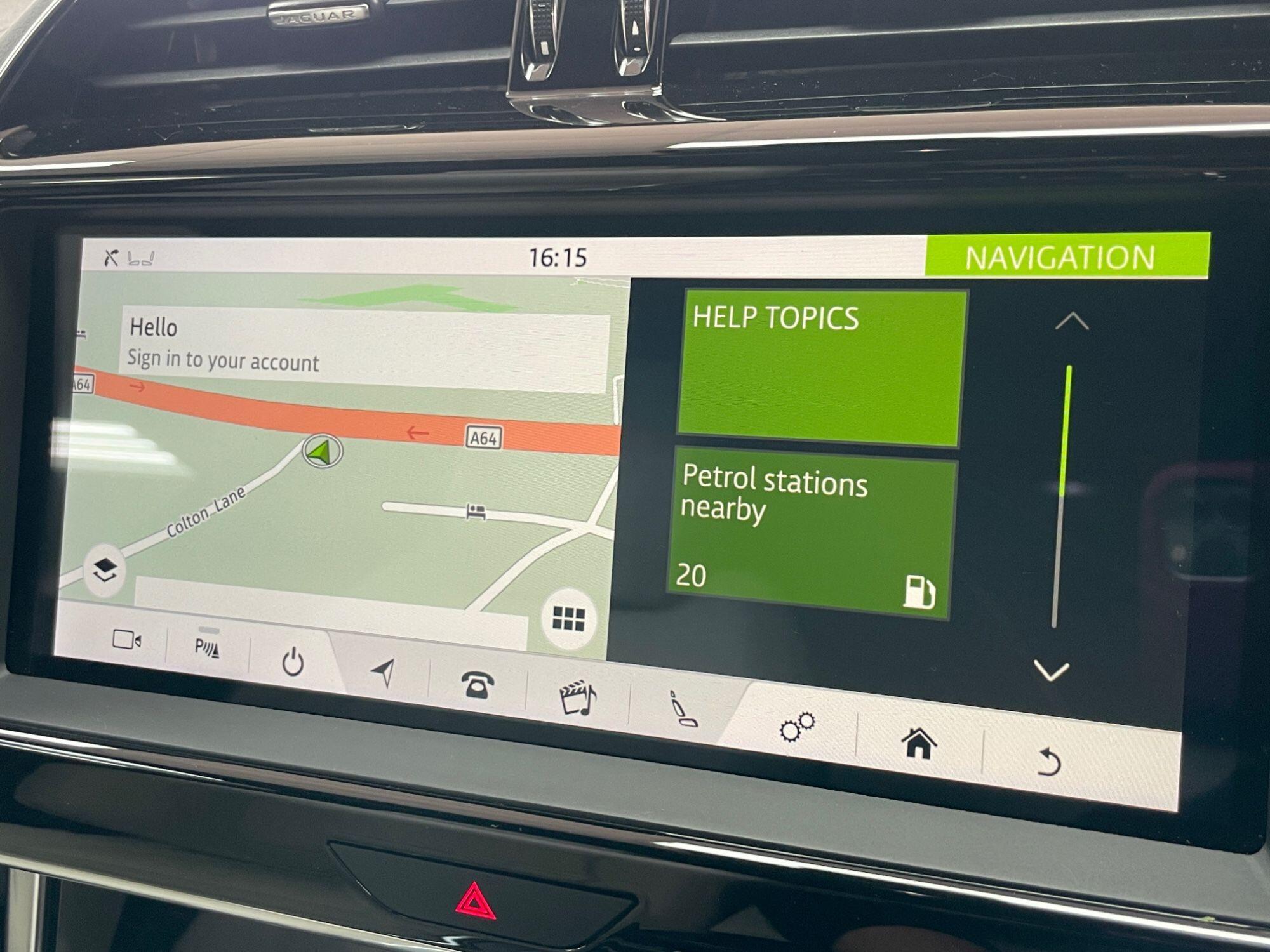 Jaguar XE - Image 39