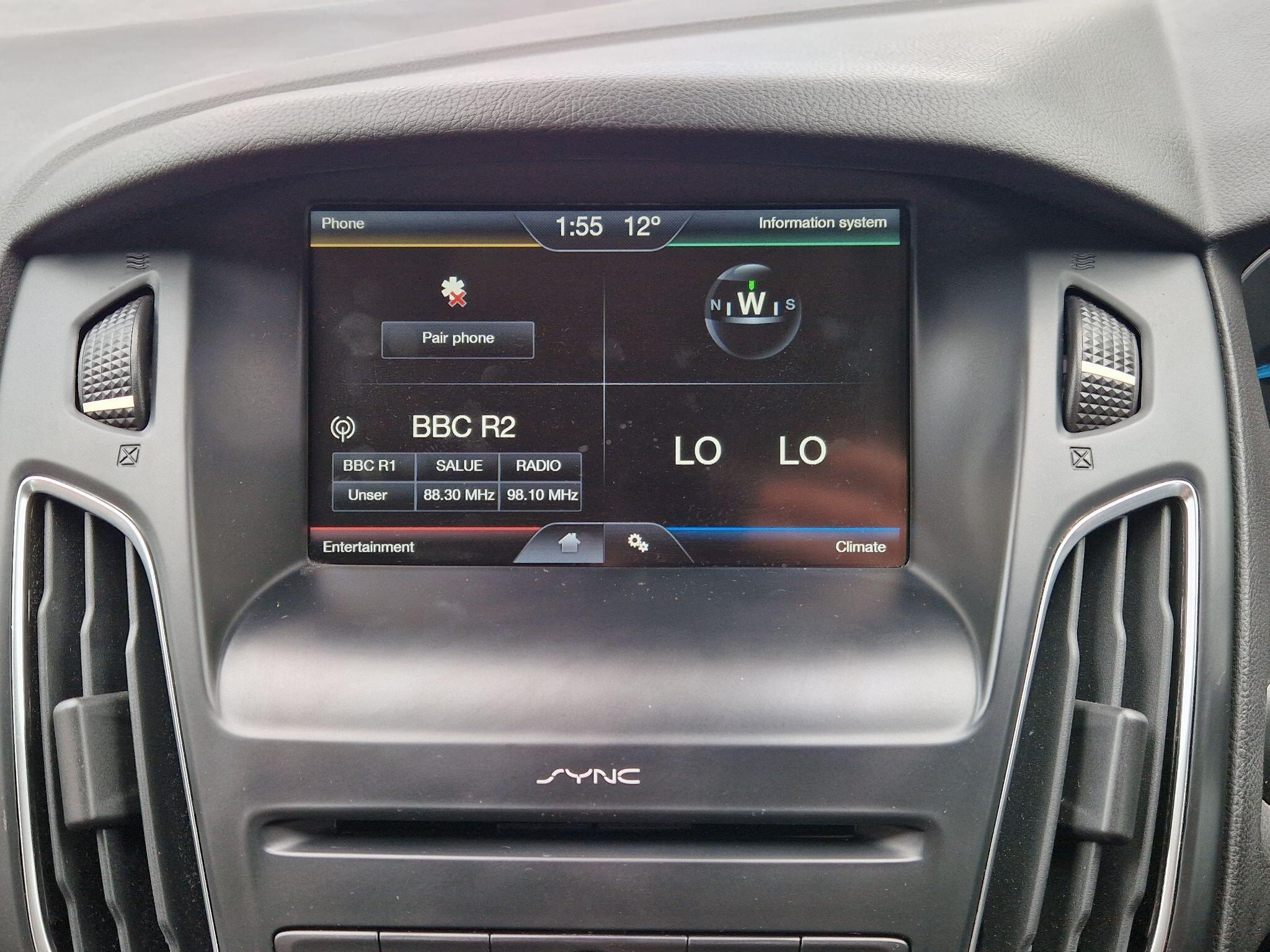 Ford Focus - Image 28