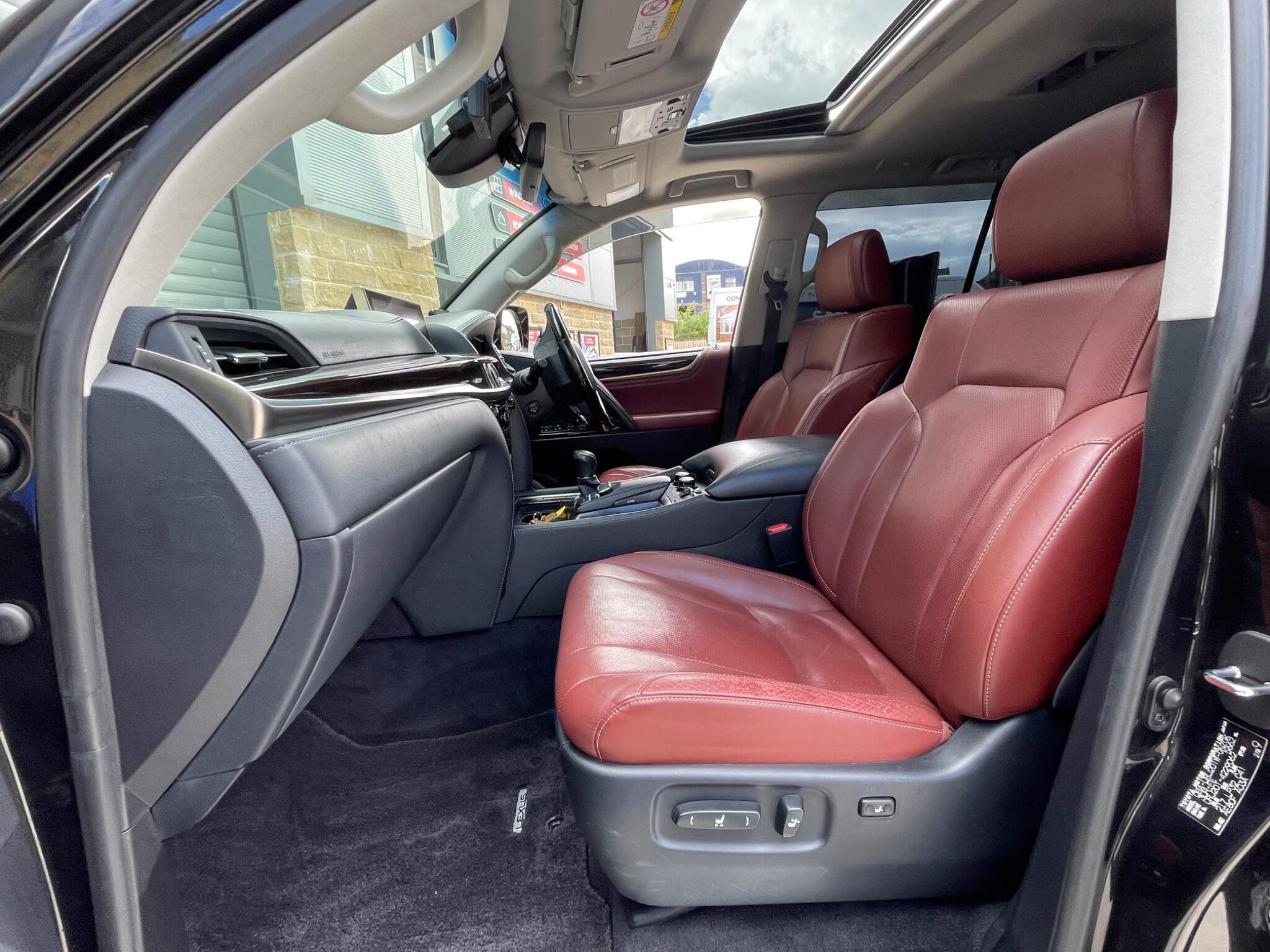 Lexus LX - Image 9