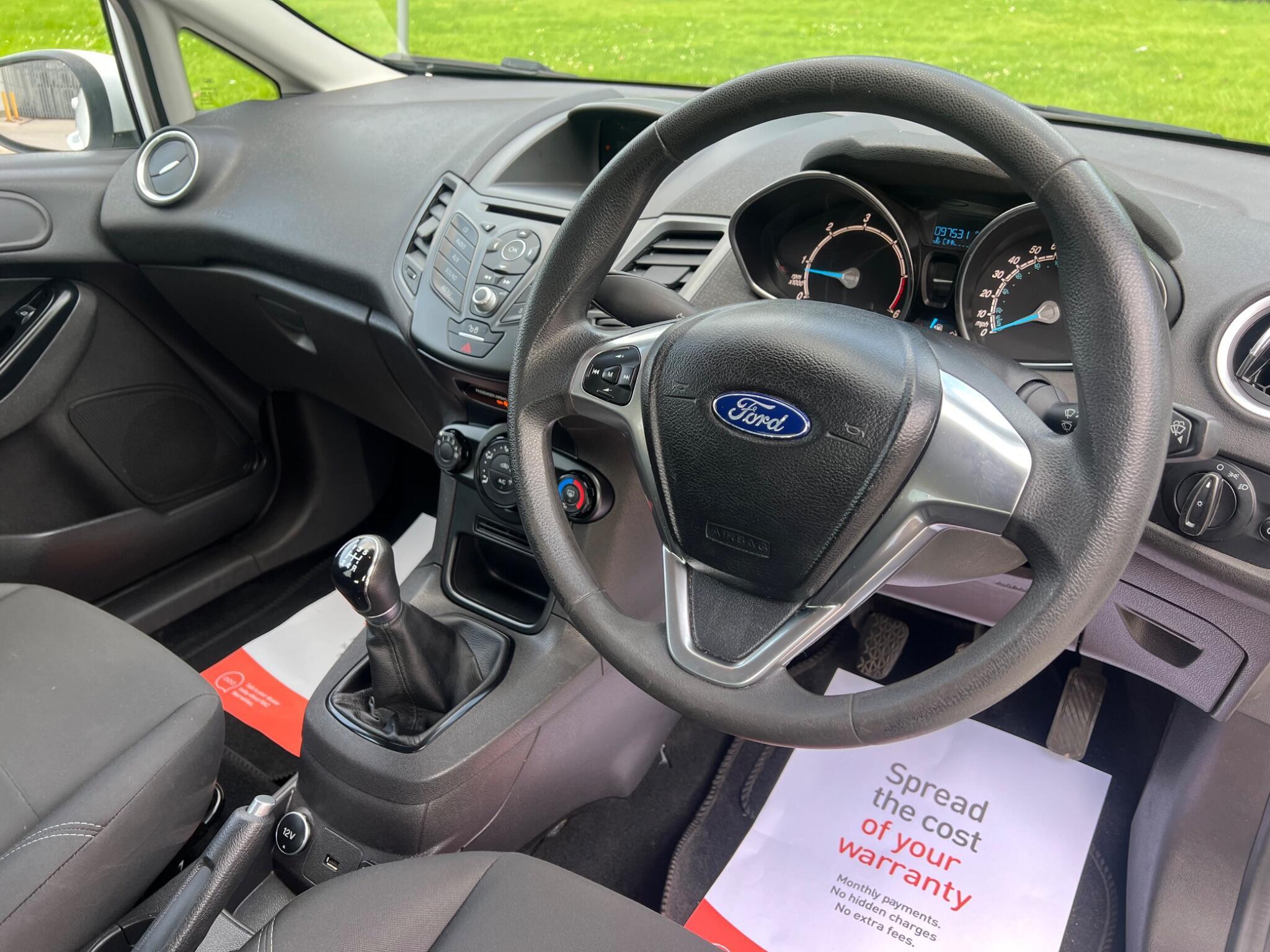 Ford Fiesta - Image 14