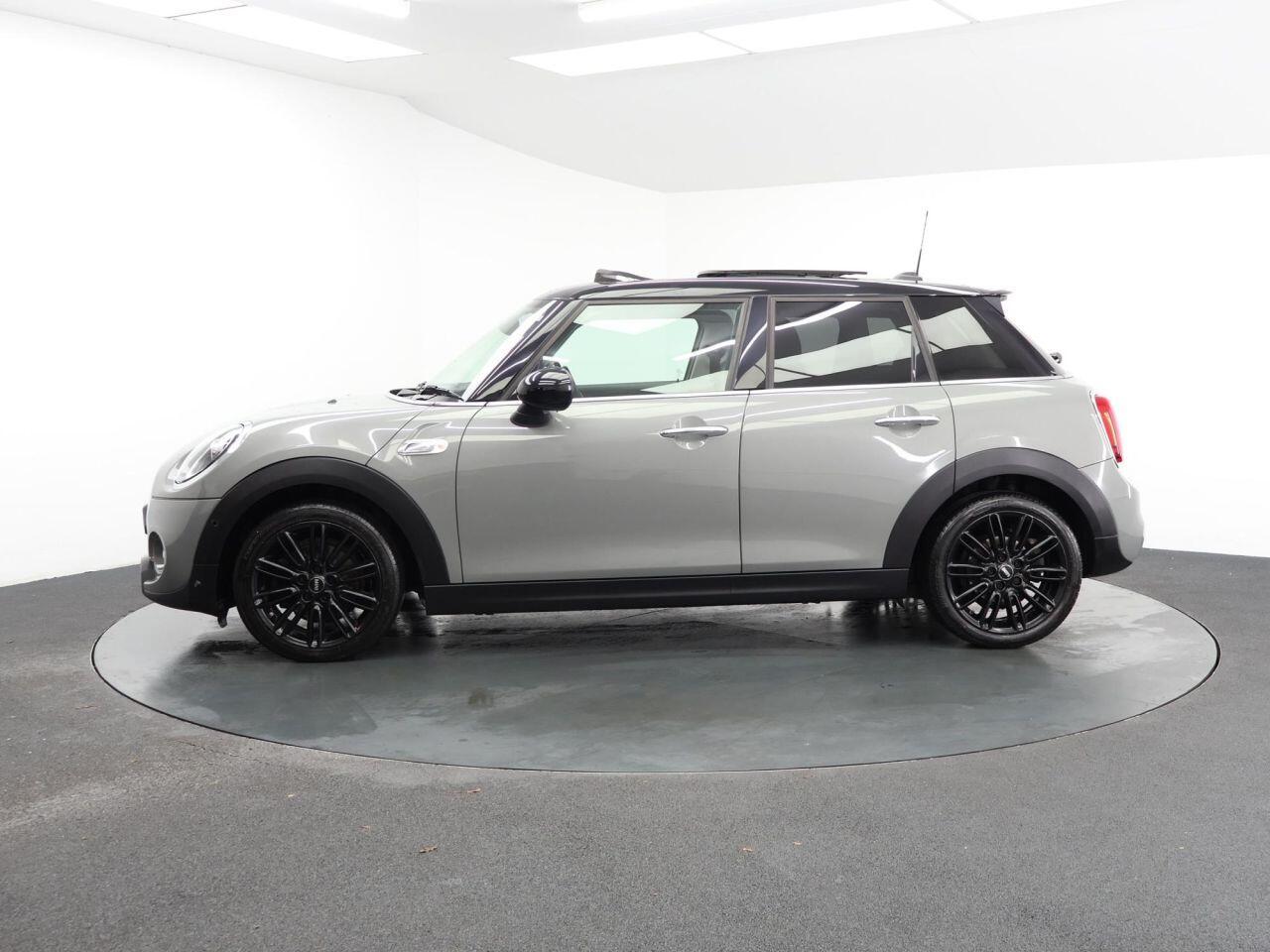 MINI Hatch - Image 8