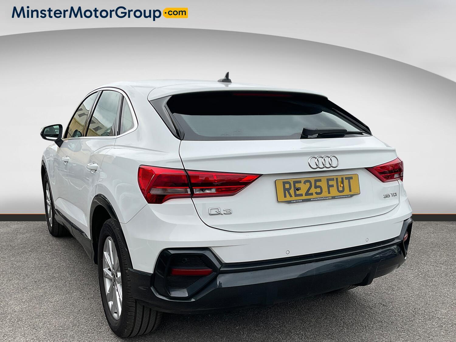 Audi Q3 - Image 4