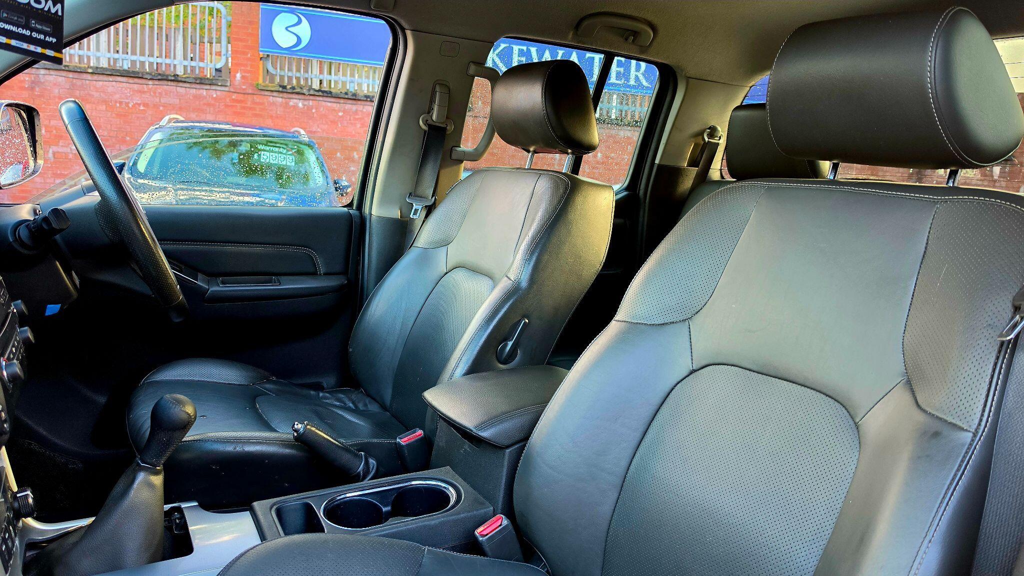 Nissan NAVARA - Image 16