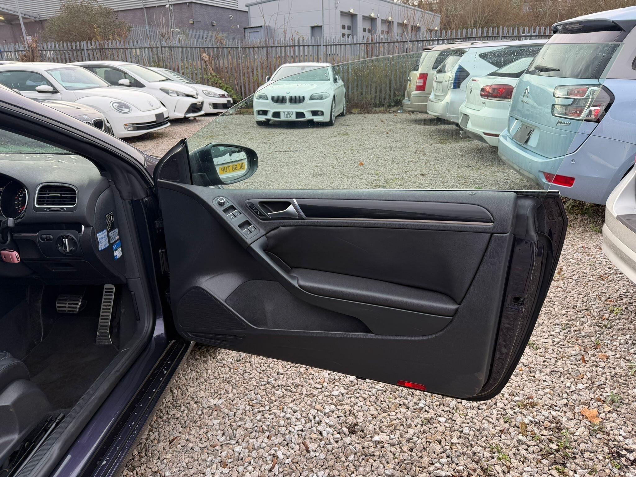 Volkswagen Golf - Image 13