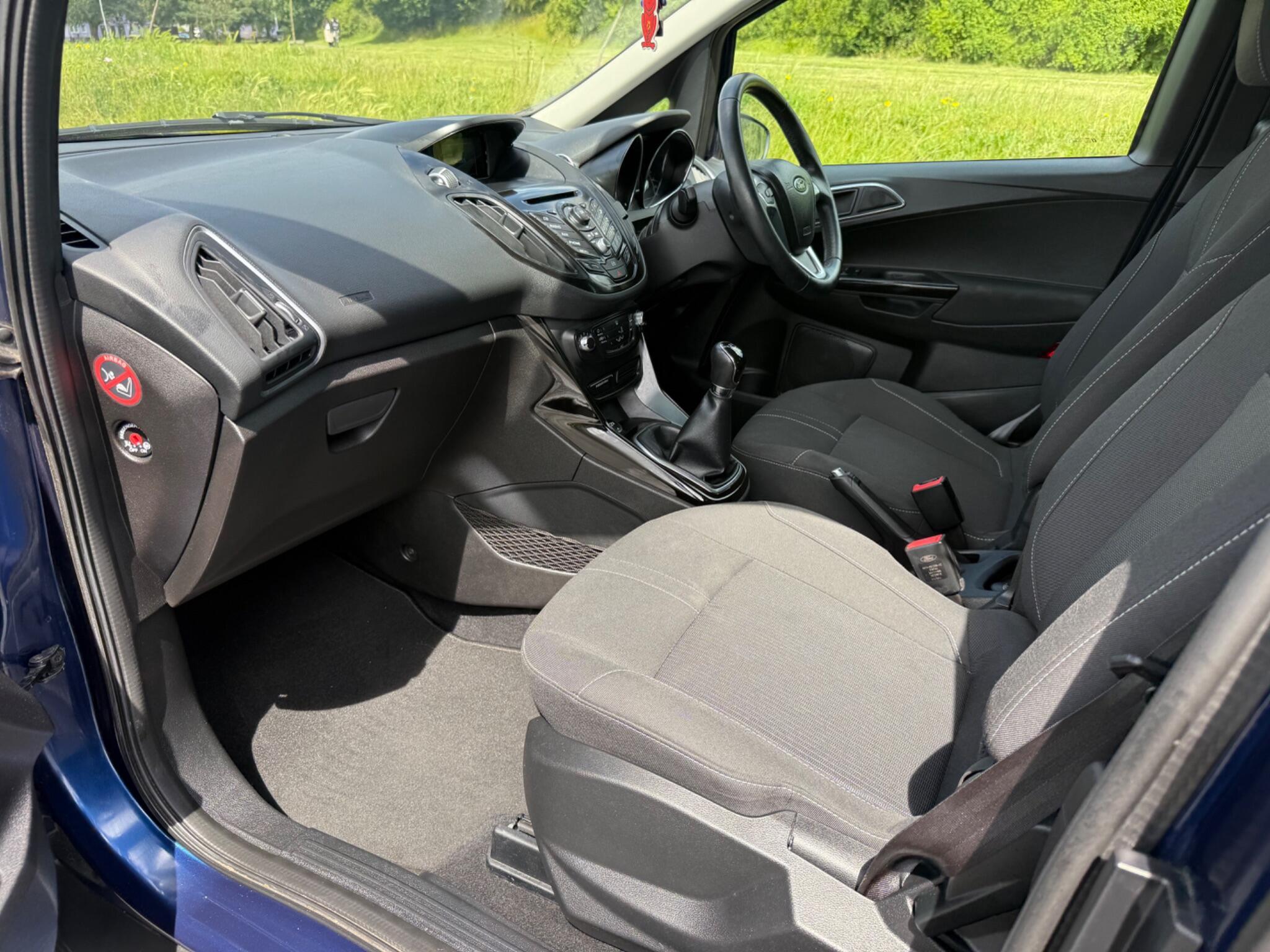Ford B-Max - Image 8