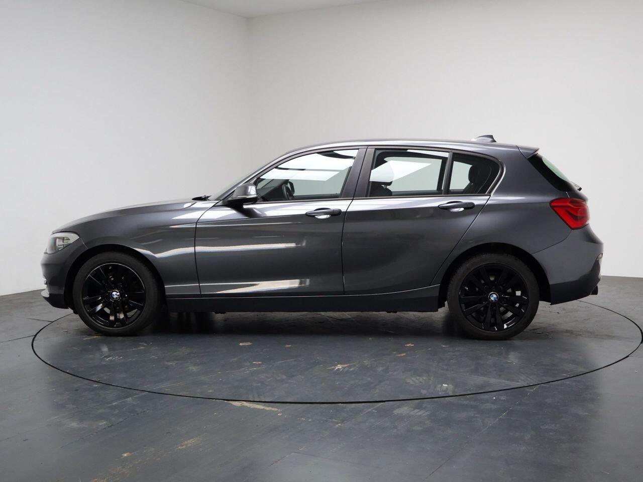 BMW 1 Series - Image 8