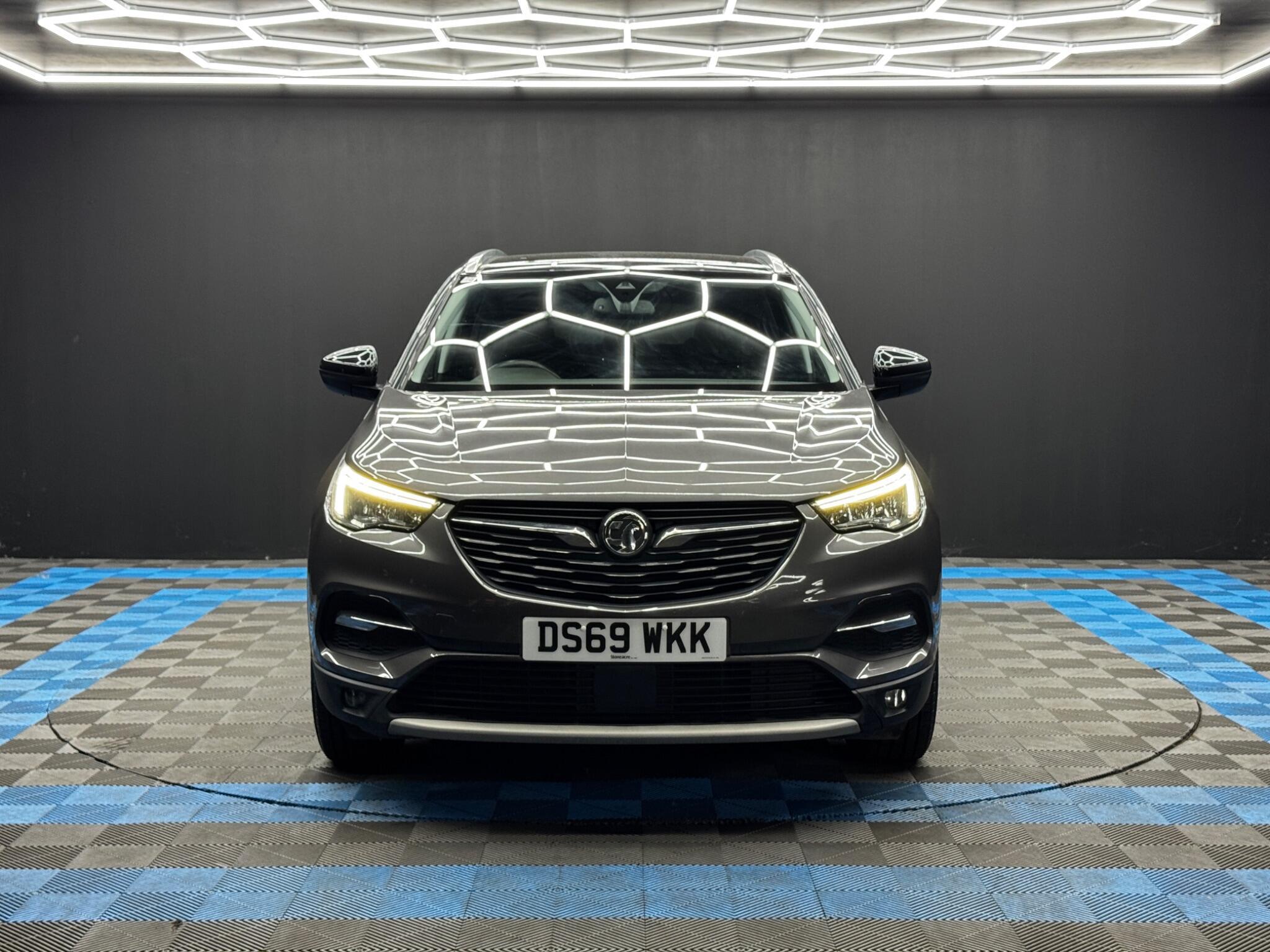 Vauxhall Grandland X - Image 2