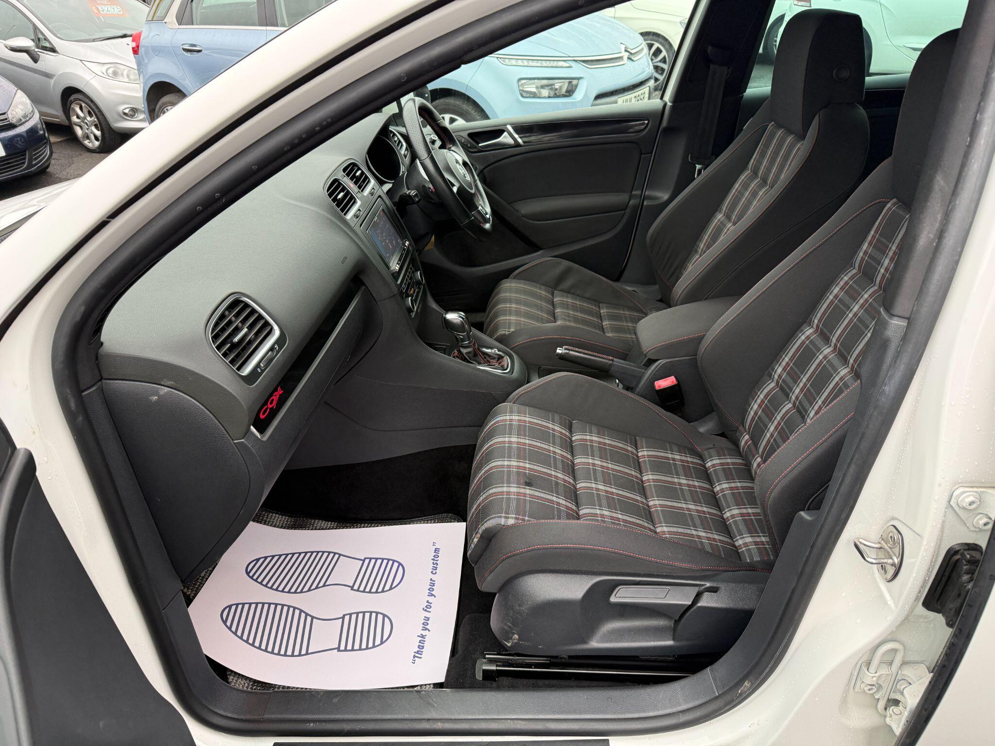 Volkswagen Golf - Image 35