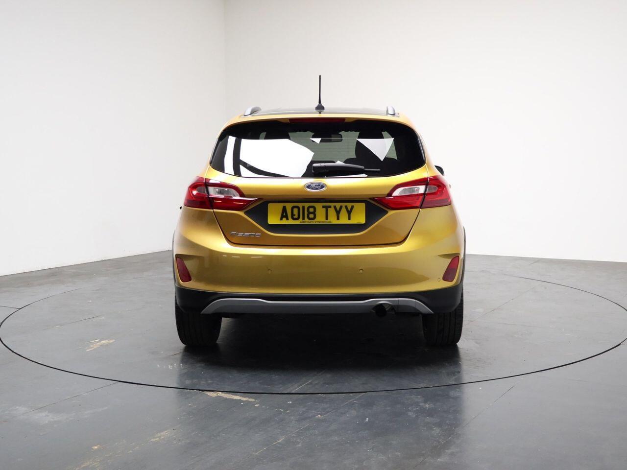Ford Fiesta - Image 11