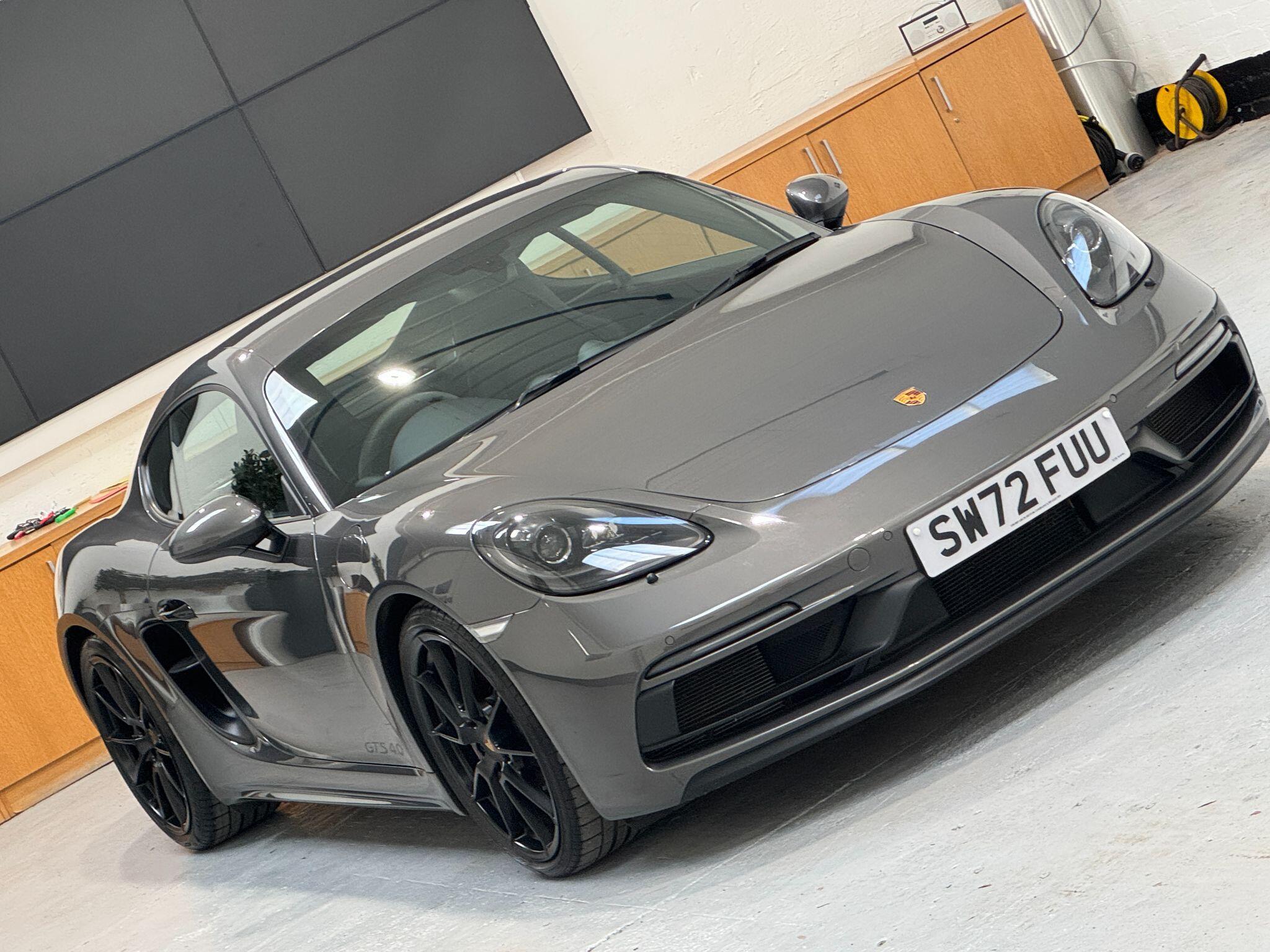 Porsche 718 Cayman - Image 9