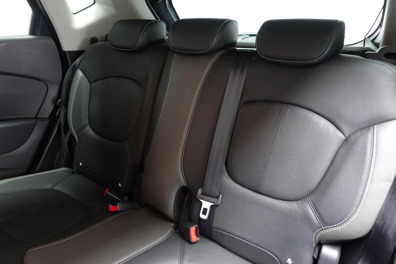 Renault Captur - Image 33