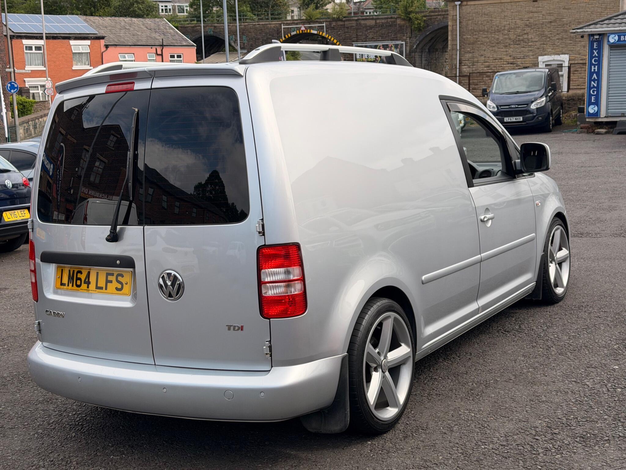 Volkswagen Caddy - Image 7