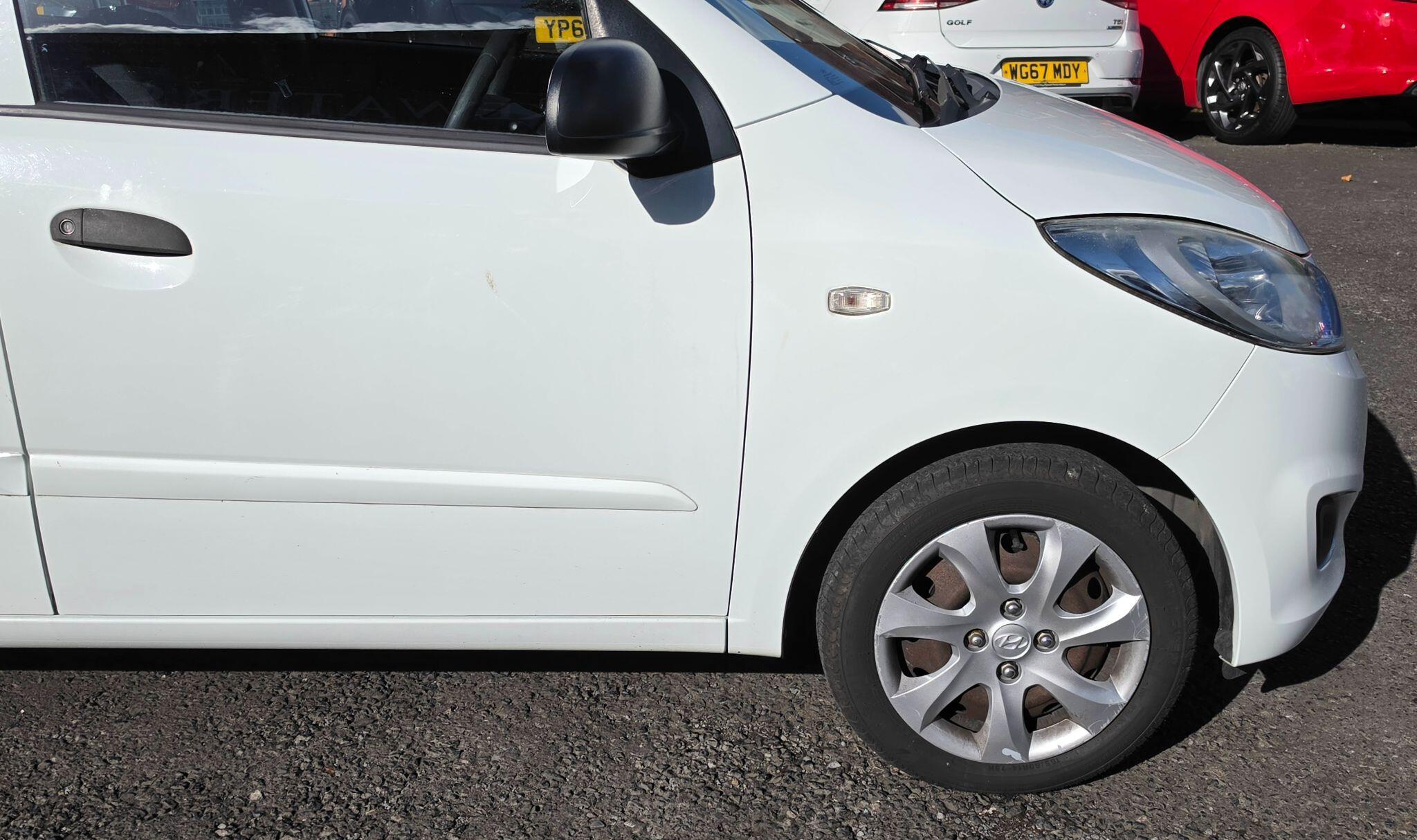 Hyundai i10 - Image 9