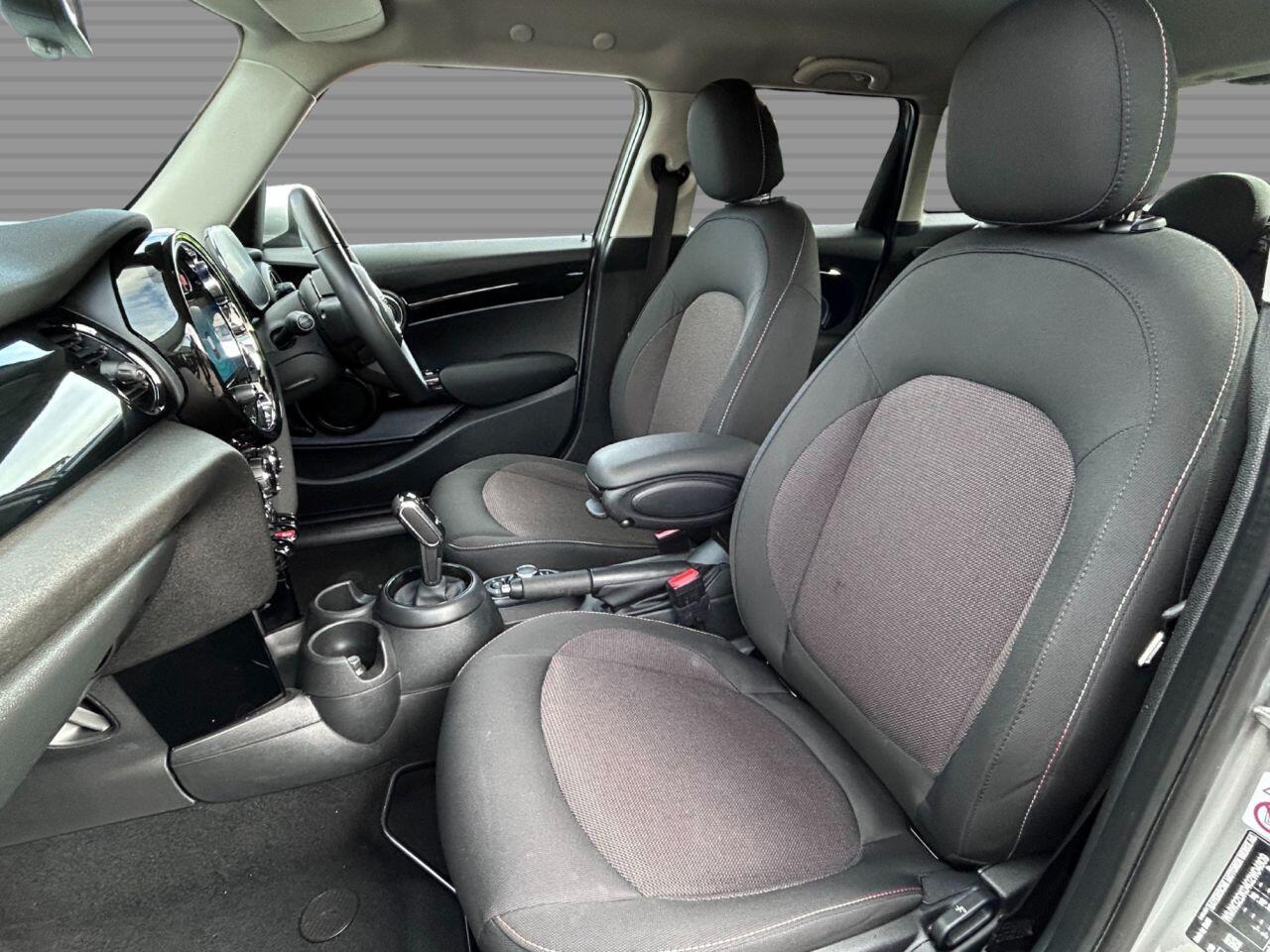 MINI Hatch - Image 17