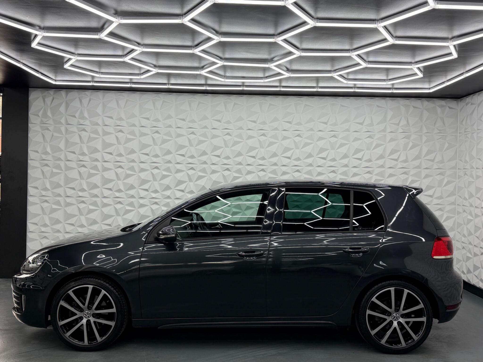 Volkswagen Golf - Image 7