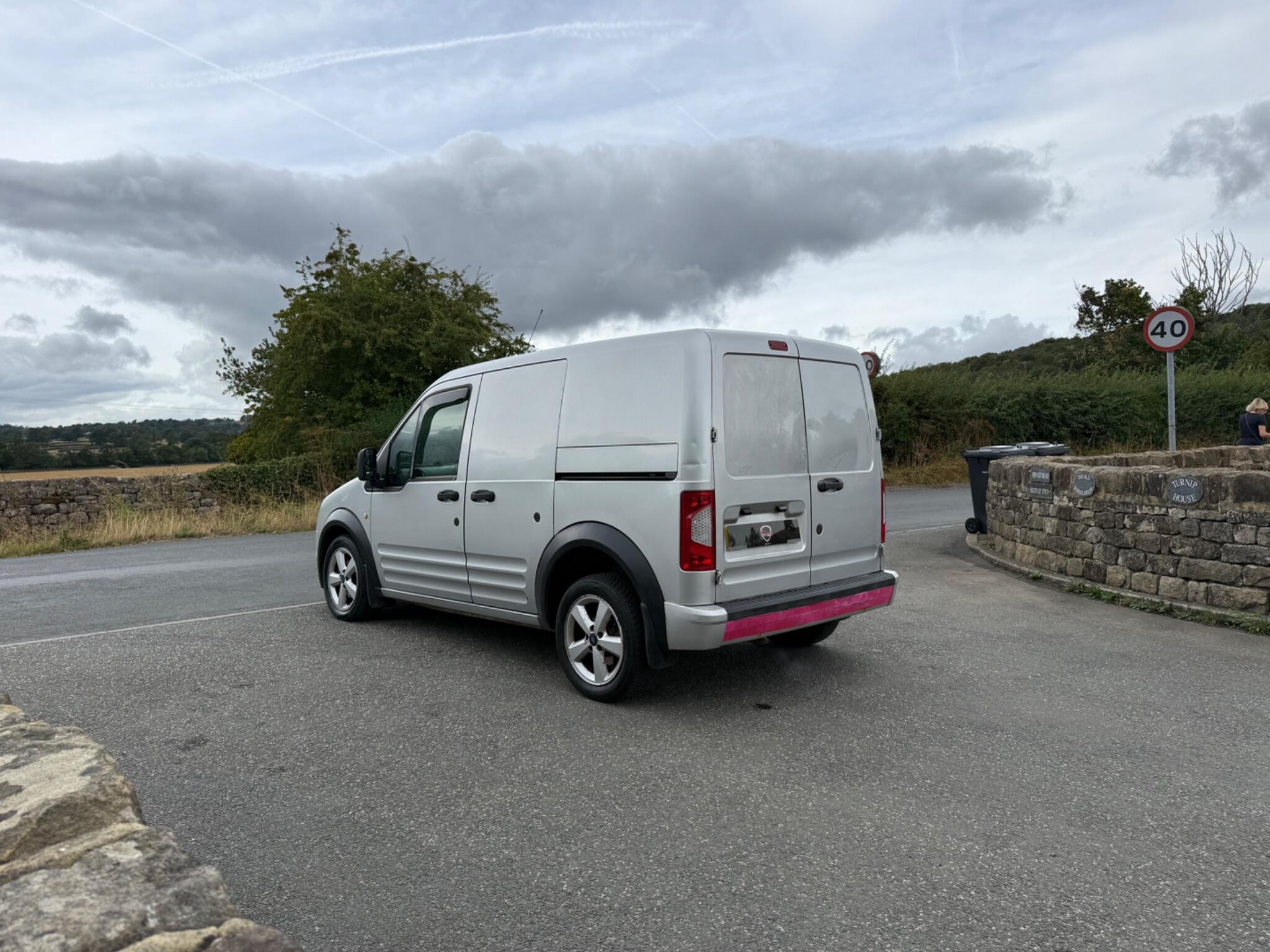Ford Transit Connect - Image 15