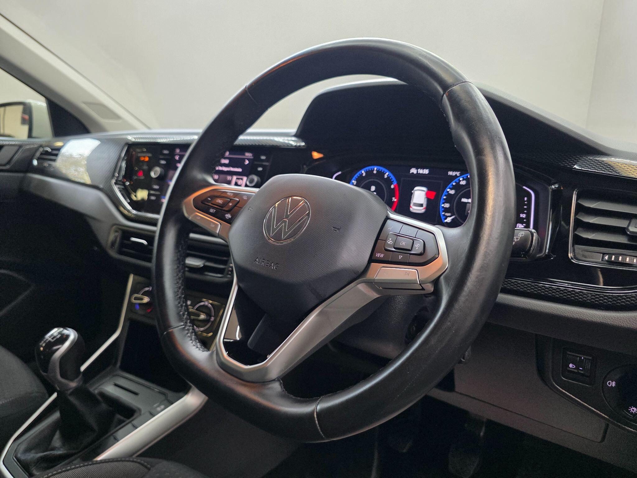 Volkswagen Polo - Image 12
