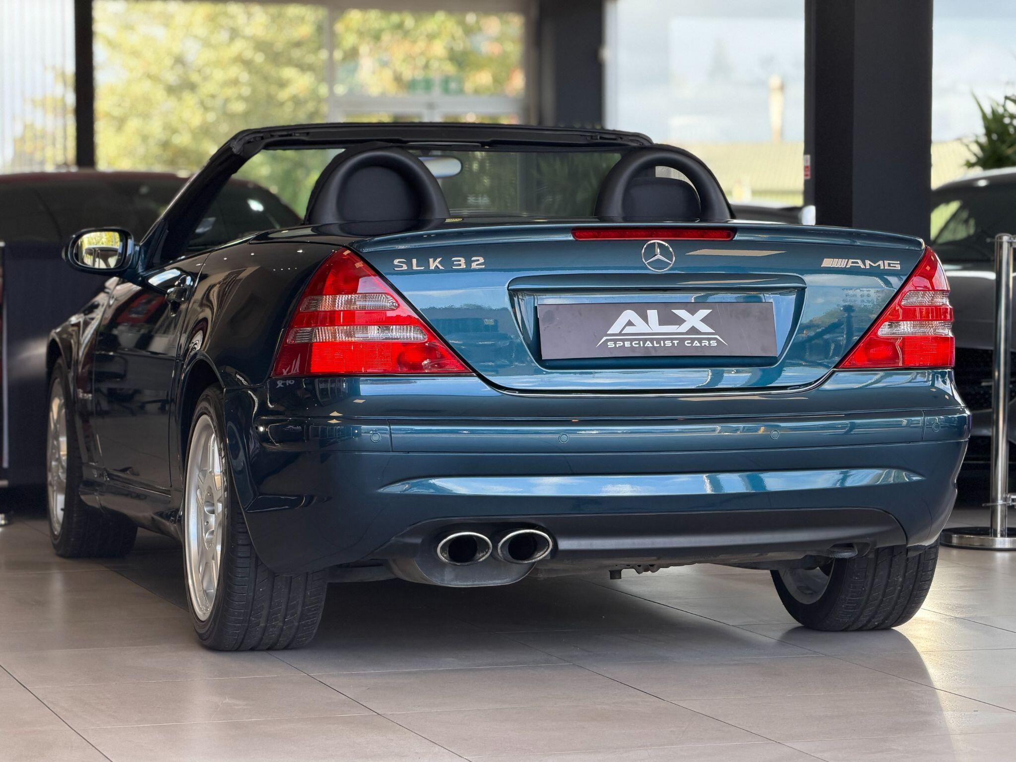 Mercedes SLK - Image 17
