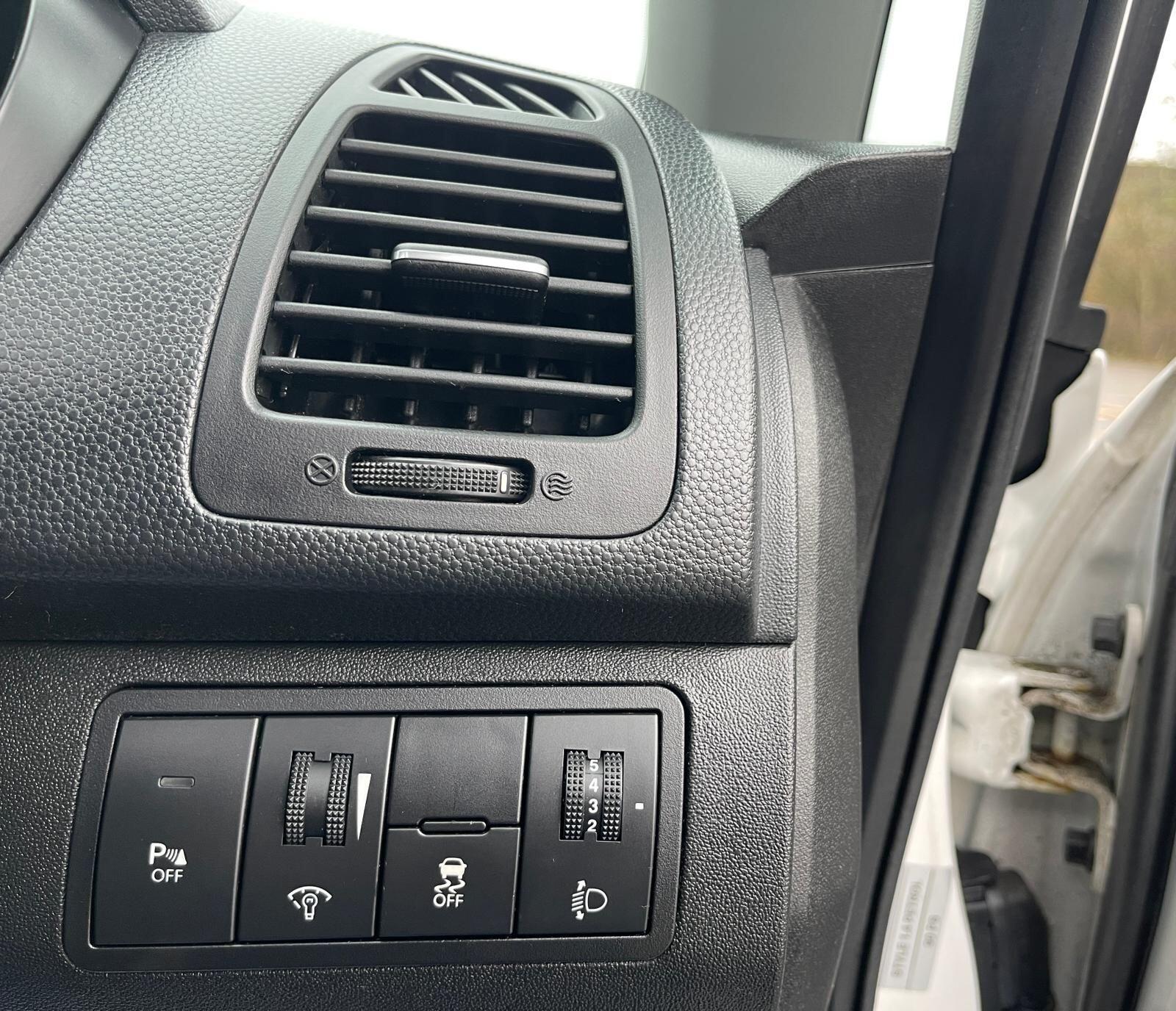 Hyundai ix20 - Image 29