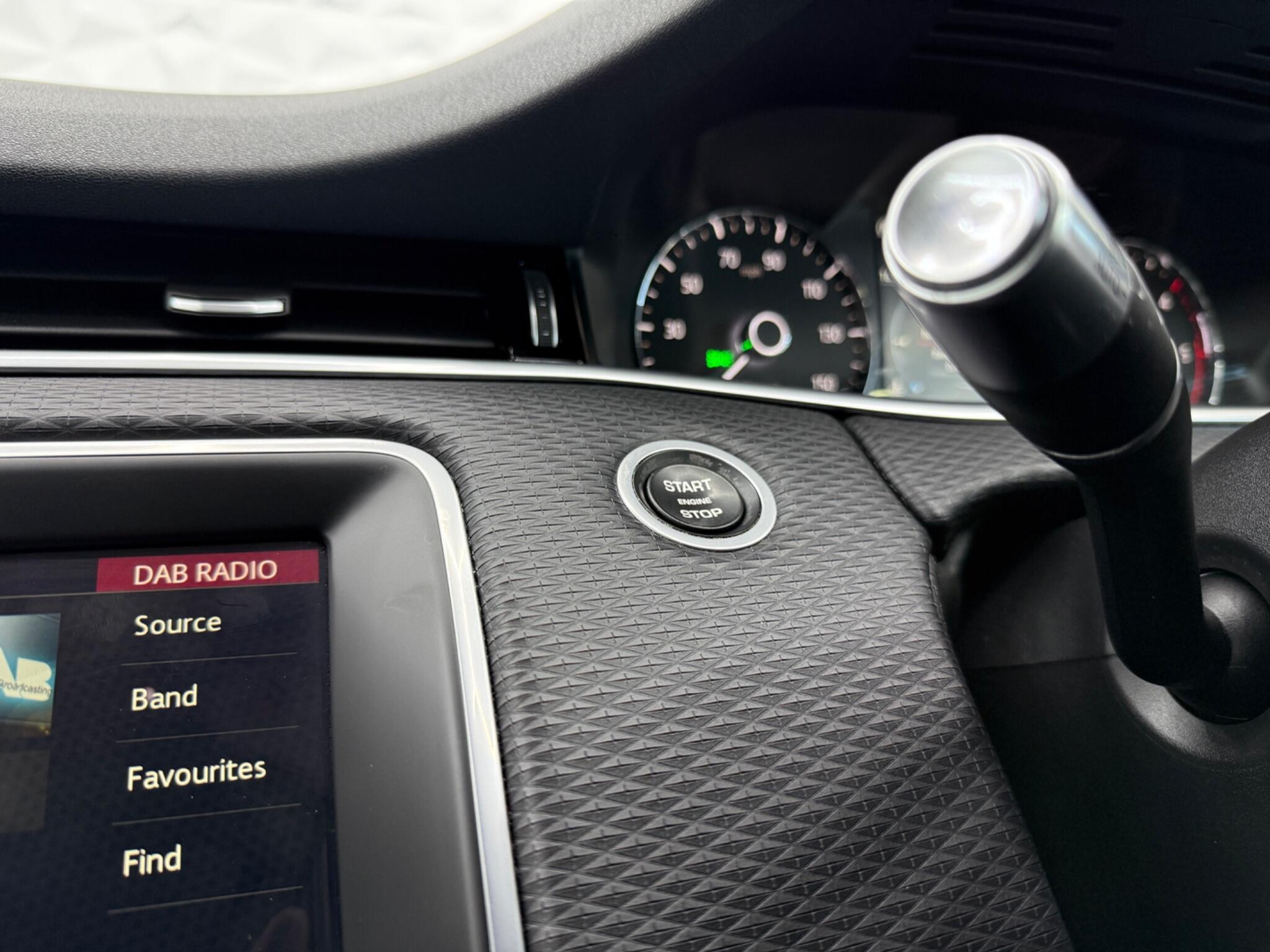 Land Rover Range Rover Evoque - Image 63
