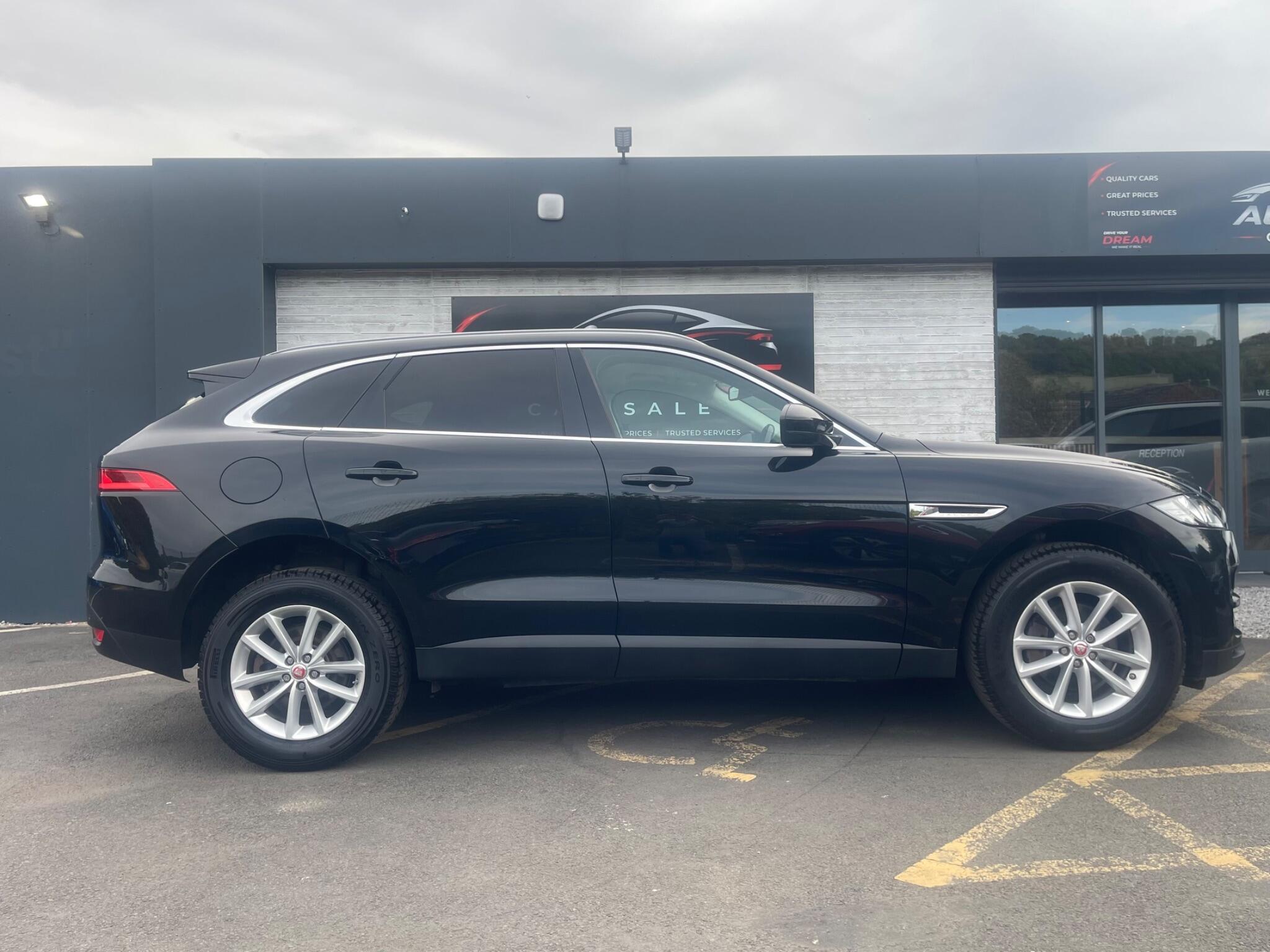 Jaguar F-Pace - Image 17