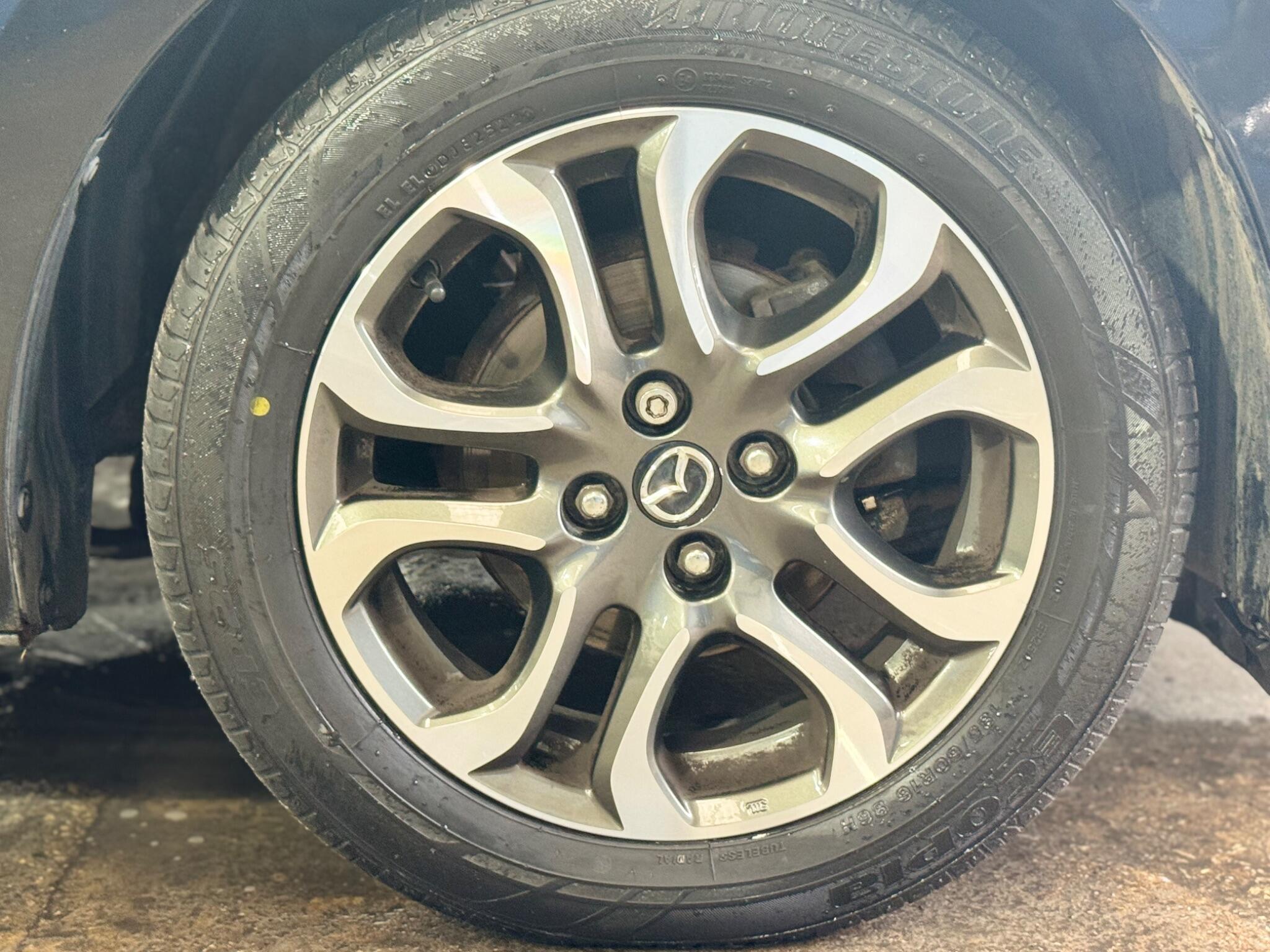 Mazda MAZDA2 - Image 7