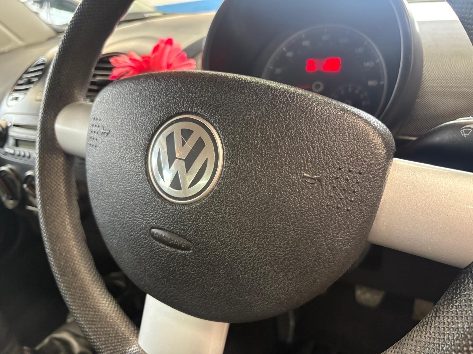 Volkswagen Beetle - Image 12