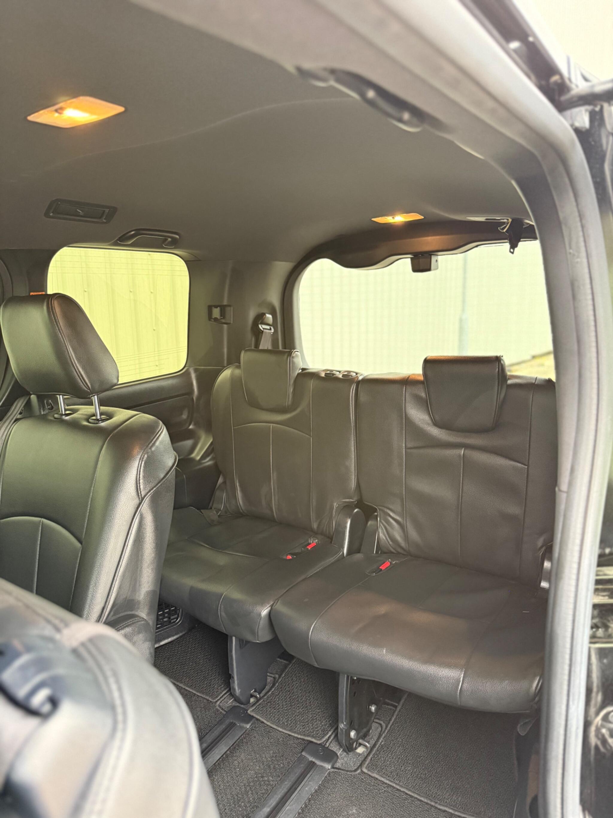 Toyota Voxy - Image 34