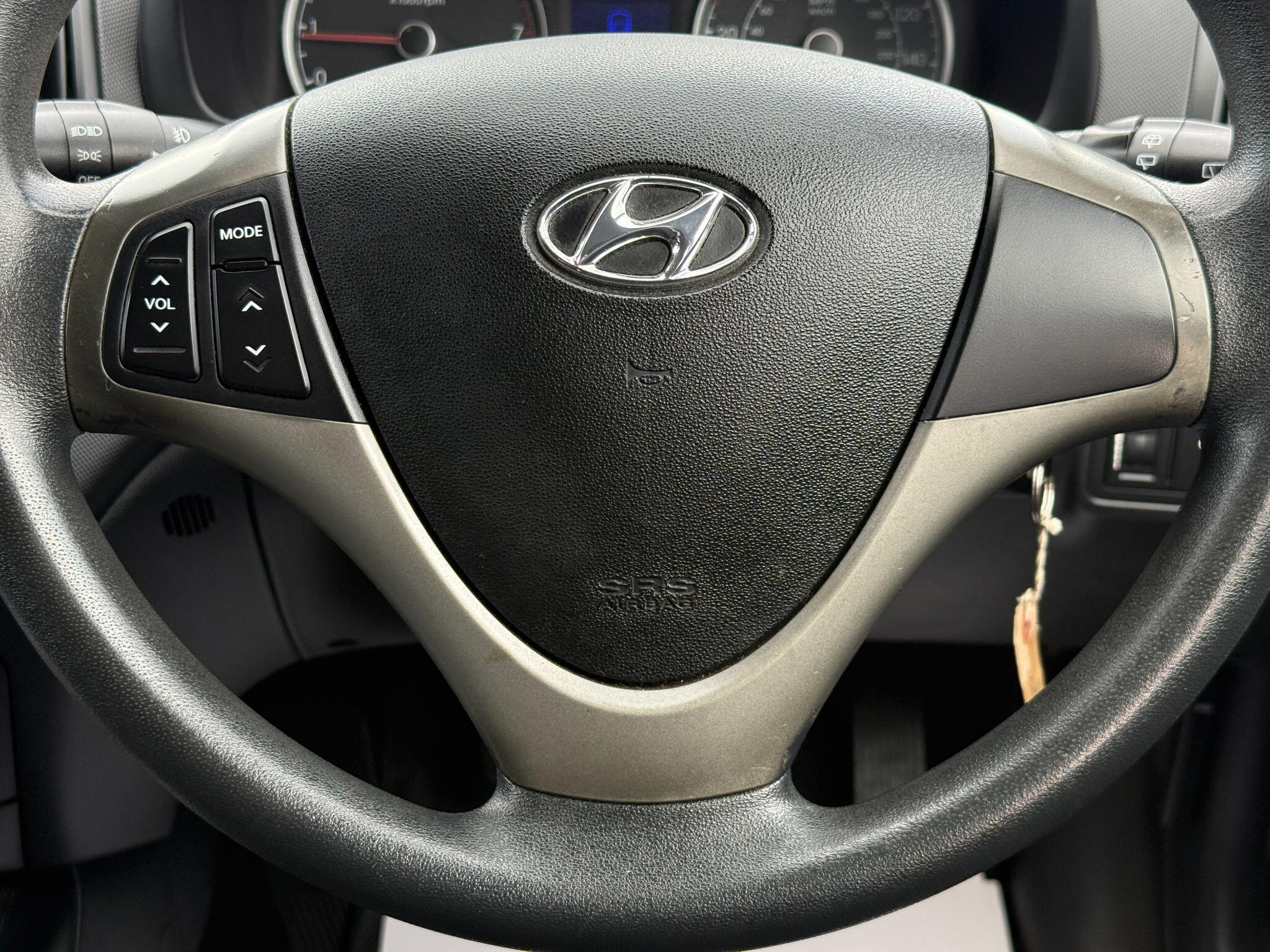 Hyundai i30 - Image 33