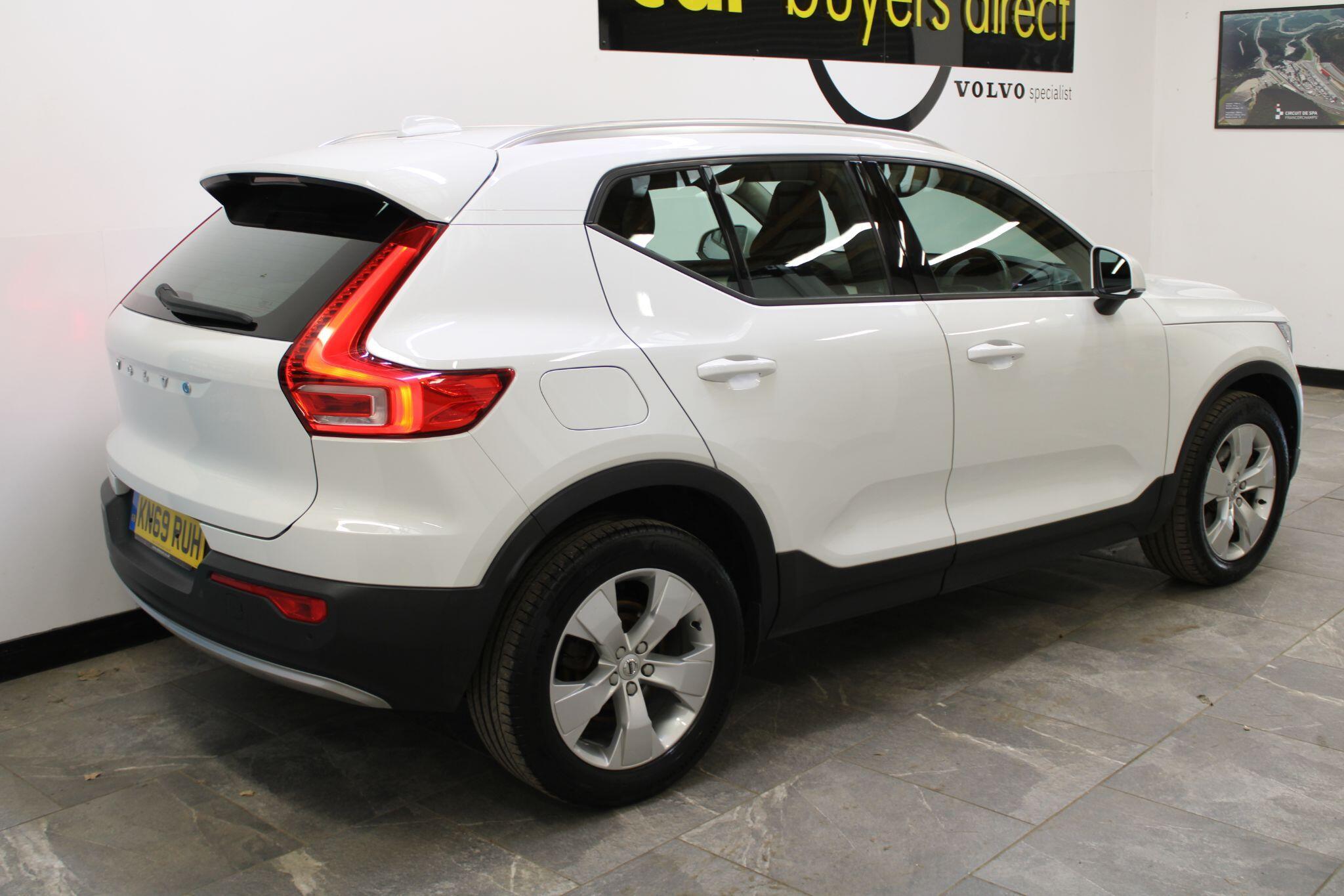 Volvo XC40 - Image 4