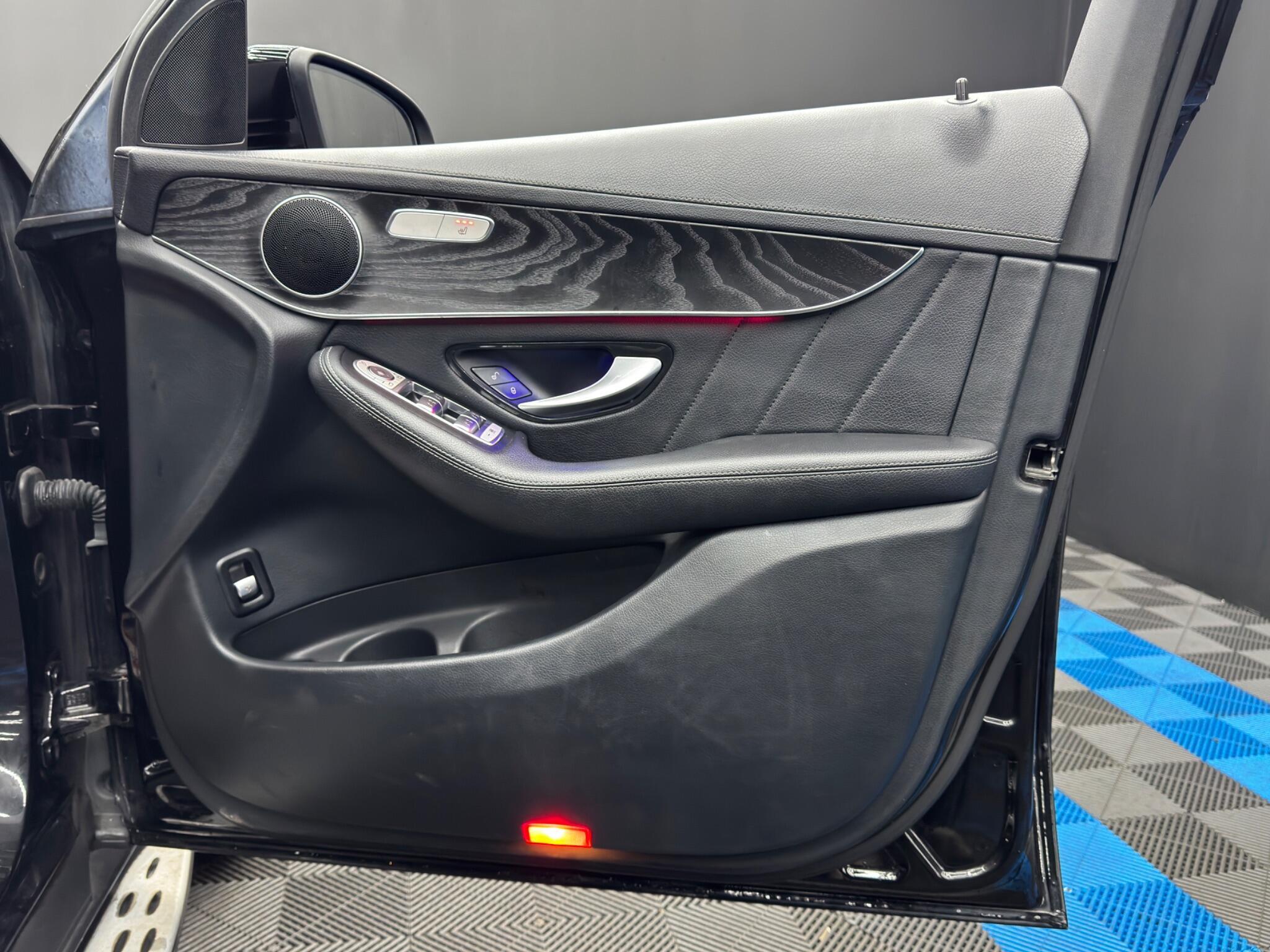 Mercedes GLC - Image 46