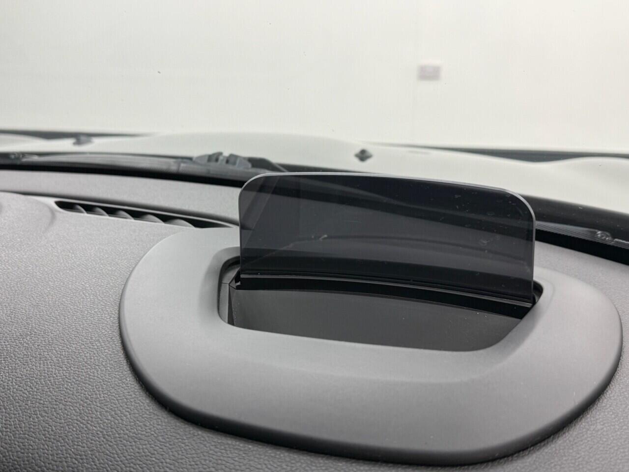 MINI Hatch - Image 15