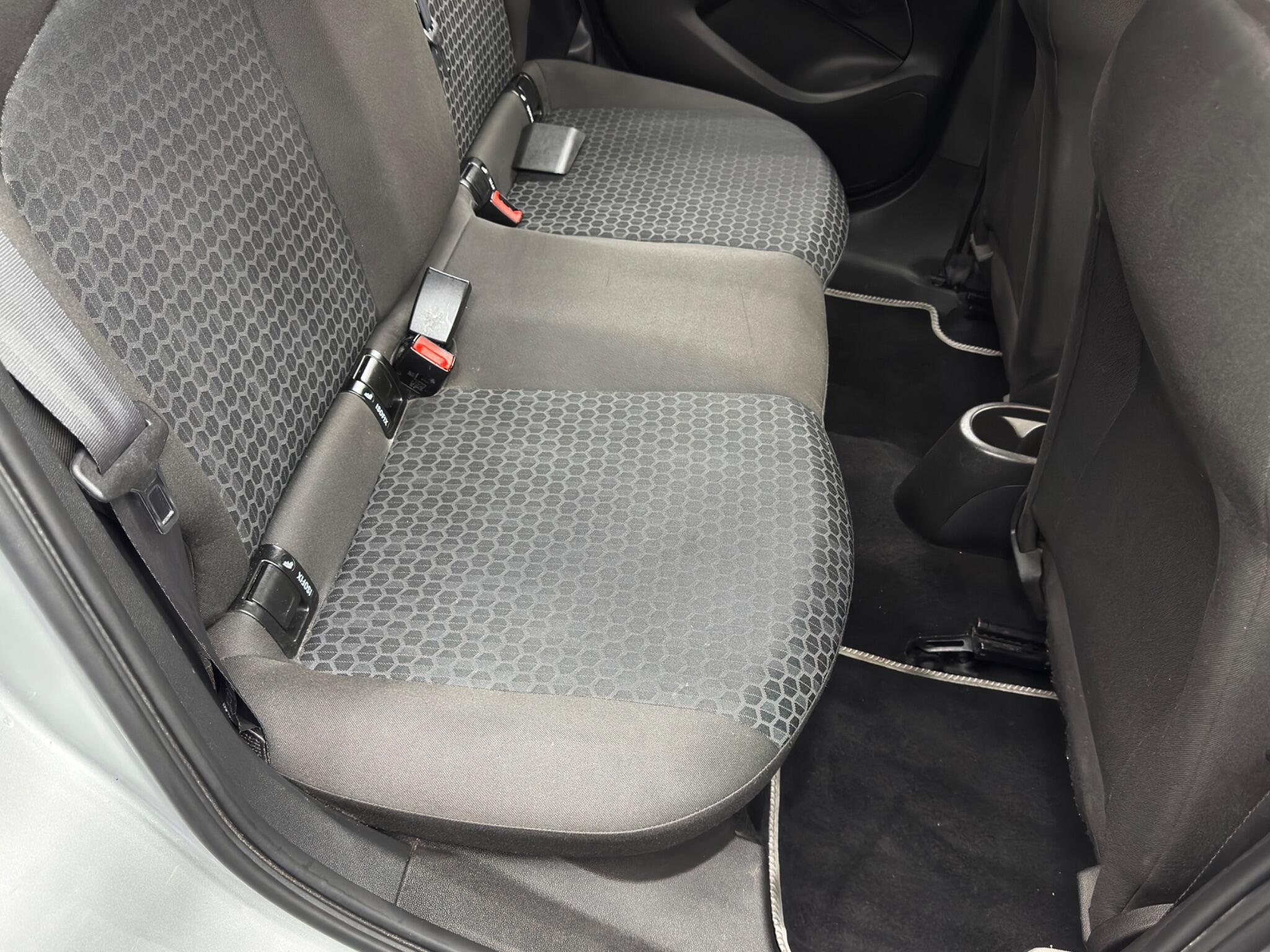 Vauxhall Corsa - Image 15