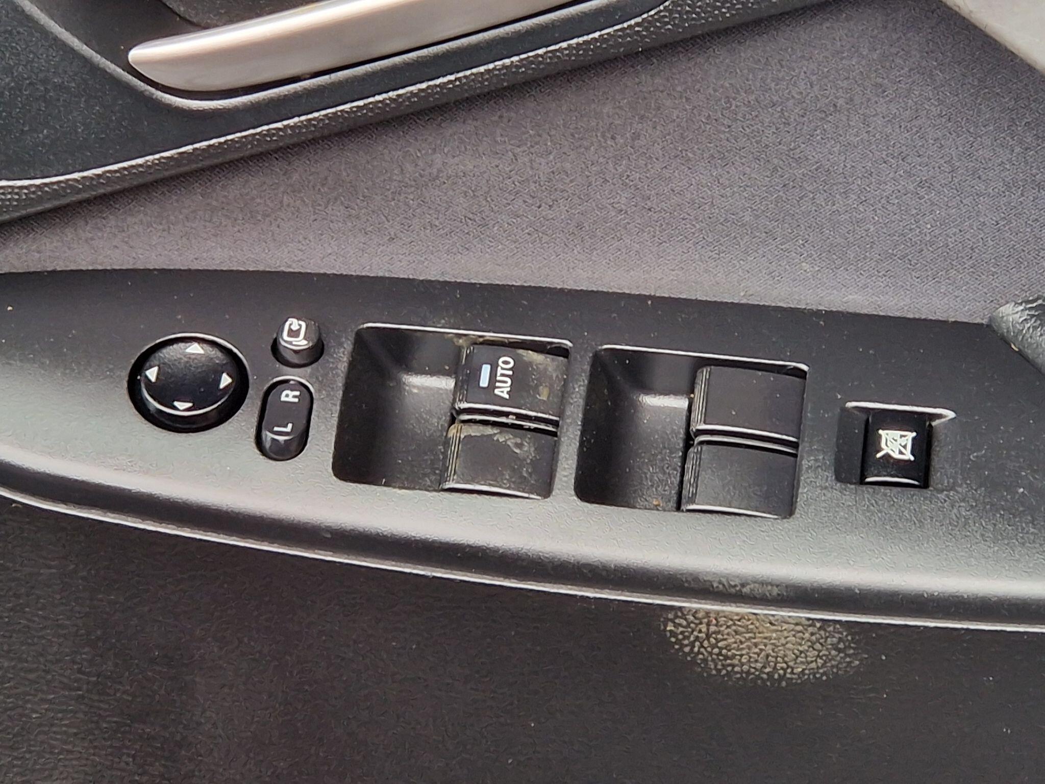 Mazda MAZDA3 - Image 31