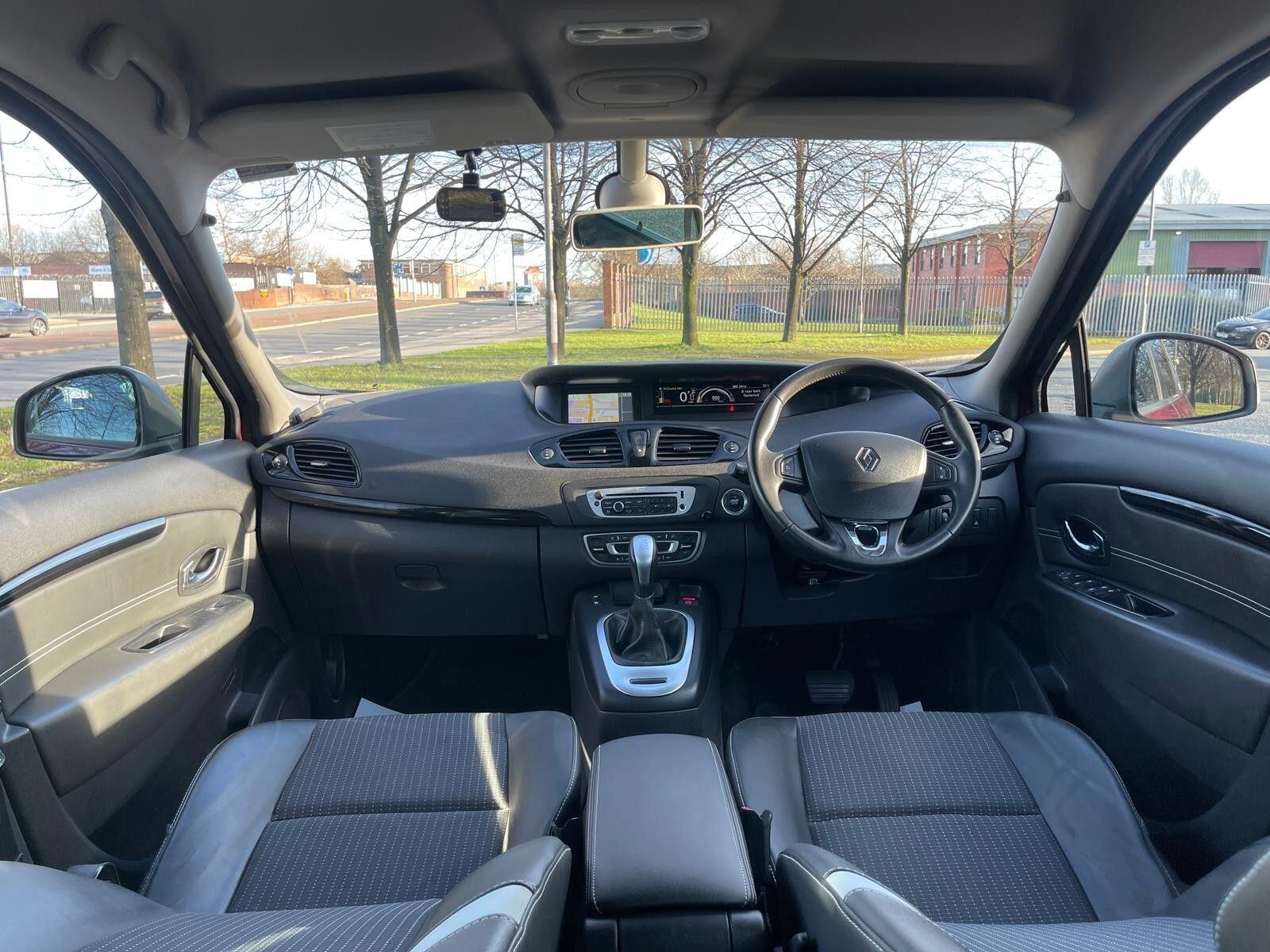 Renault Scenic - Image 12