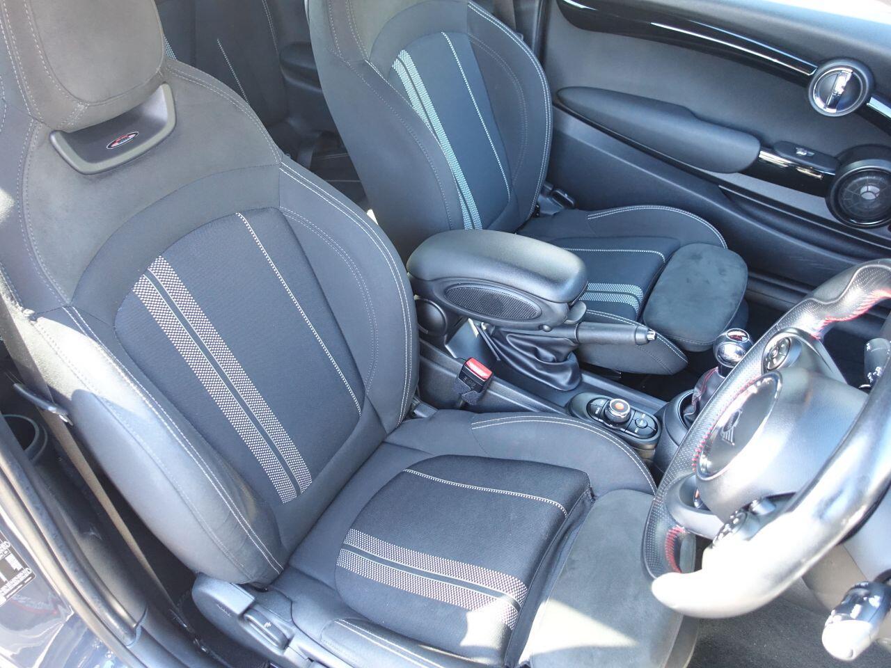 MINI Hatch - Image 10