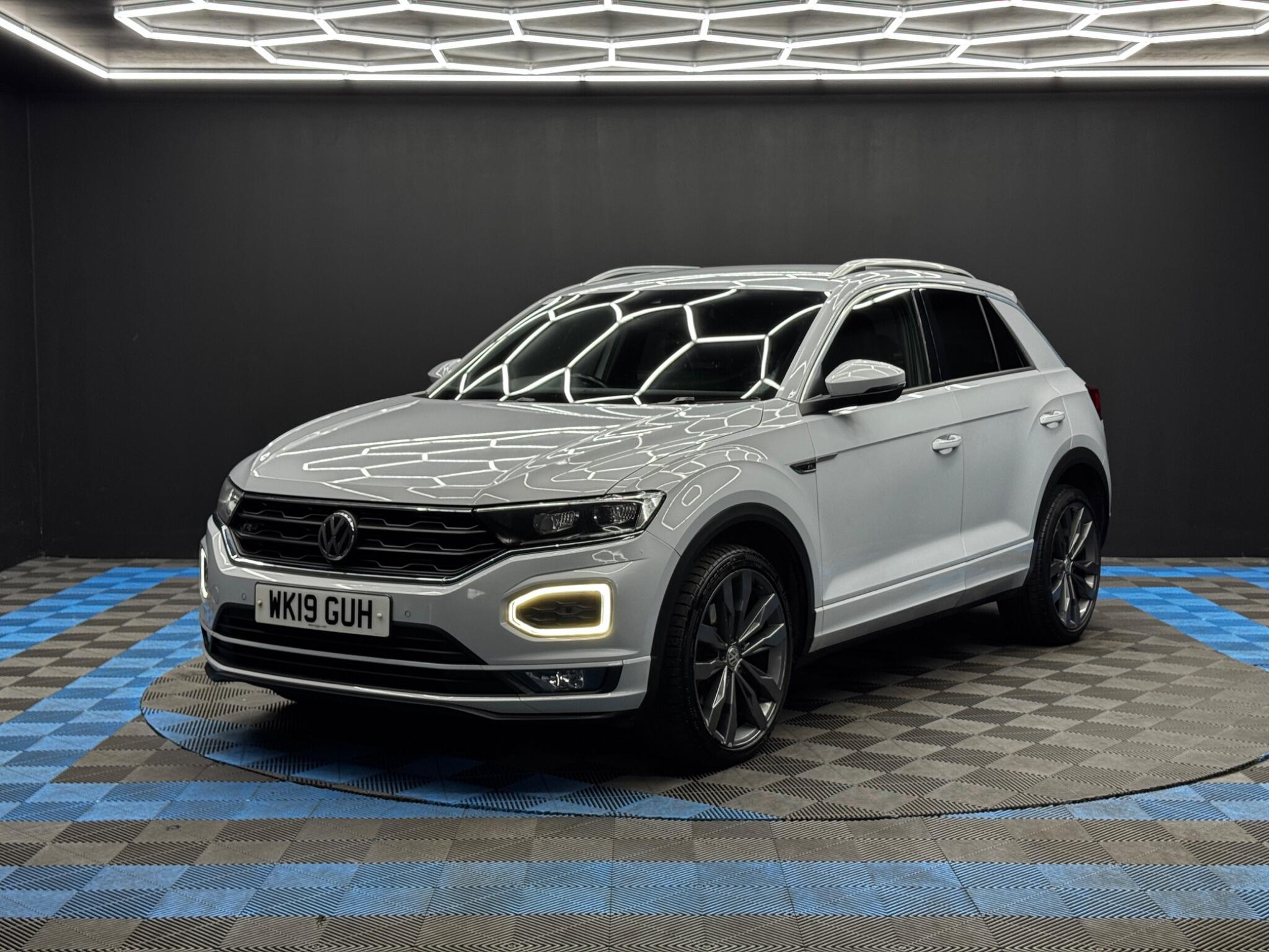 Volkswagen T-Roc - Image 3