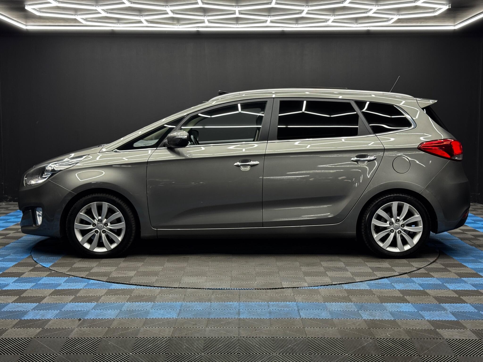 Kia Carens - Image 8
