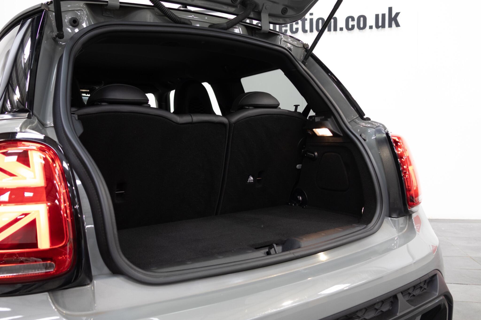 MINI Hatch - Image 8
