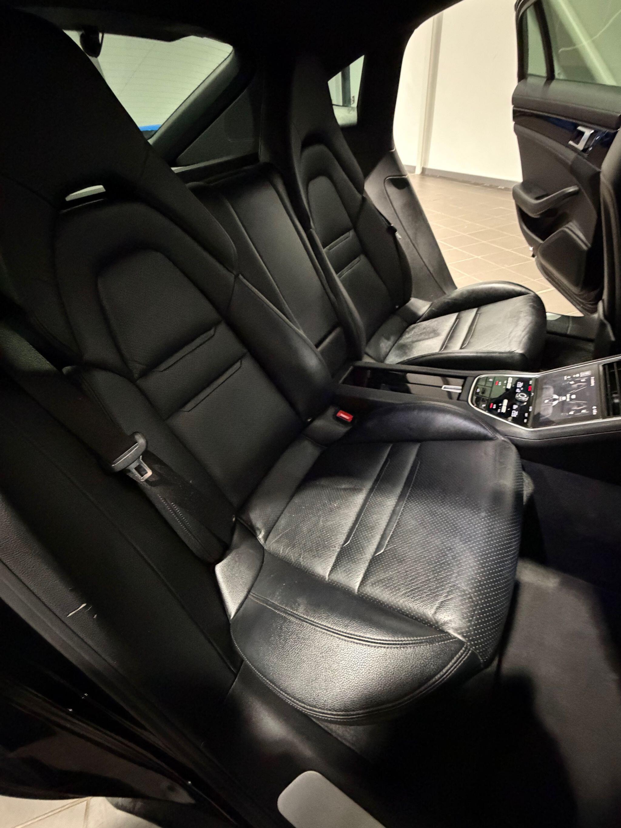Porsche Panamera - Image 12