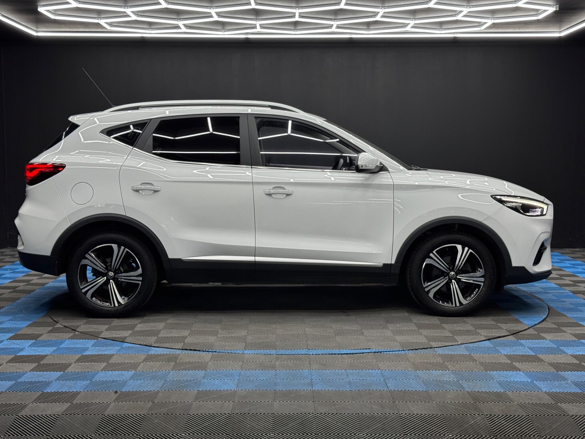 MG MG ZS - Image 4
