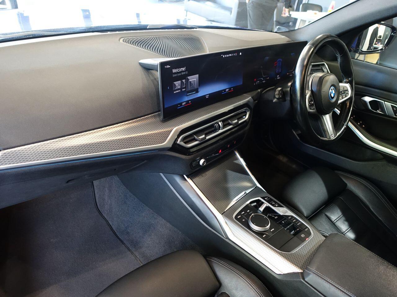 BMW 3 Series - Image 11