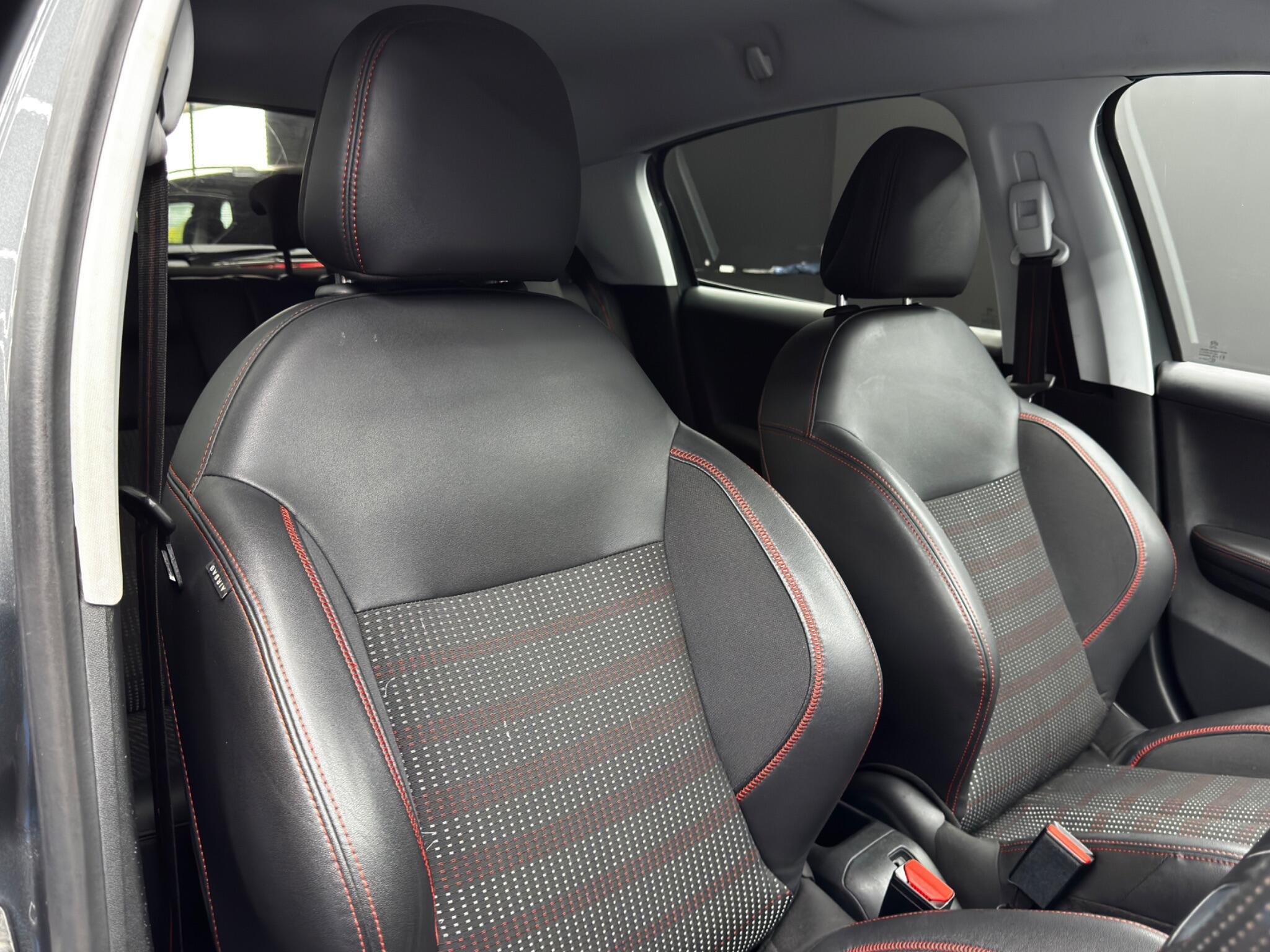 Peugeot 208 - Image 12