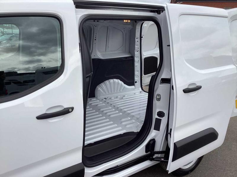 Fiat Doblo - Image 15