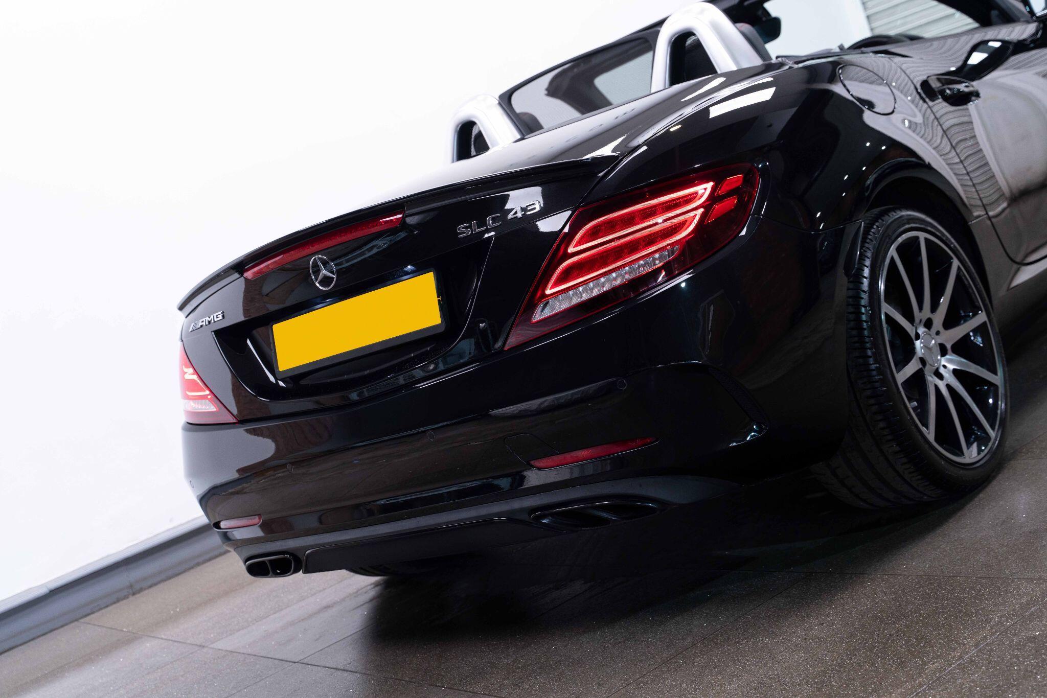 Mercedes SLC - Image 11